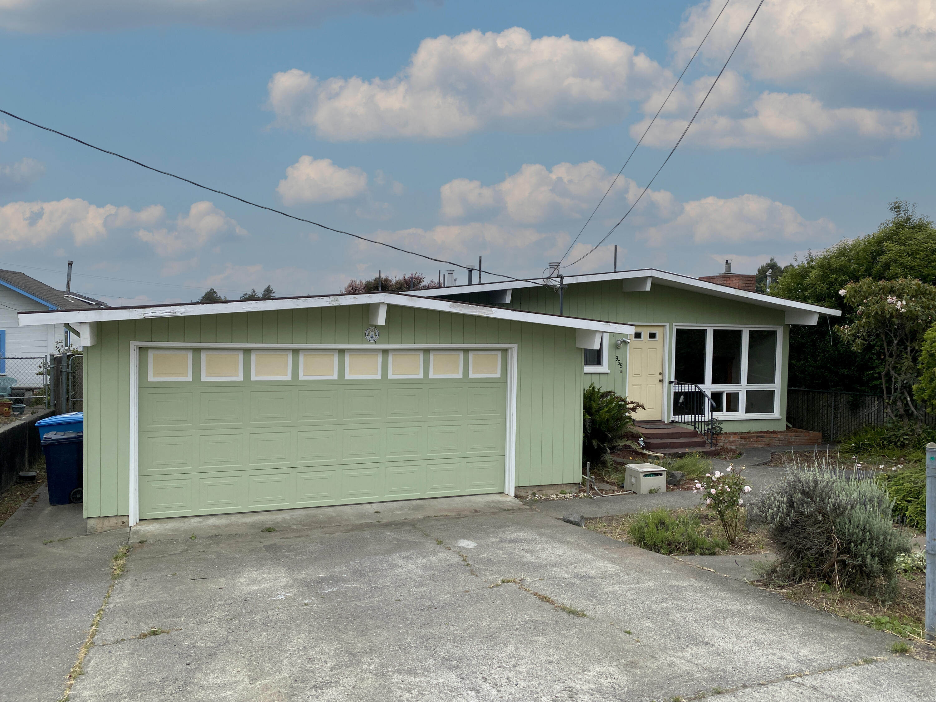 955 Spring Street