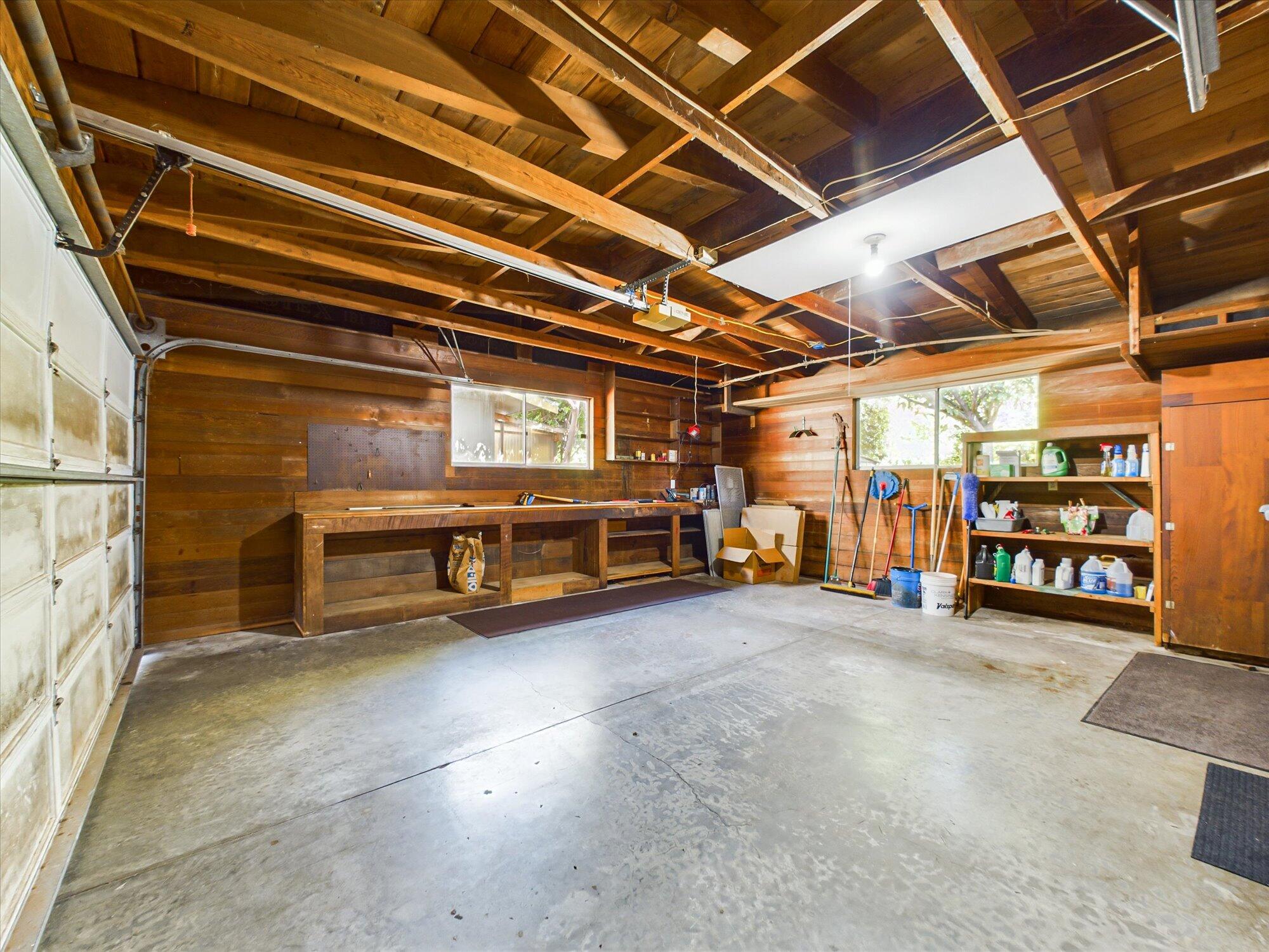 2054 Mcclaskey Lane
