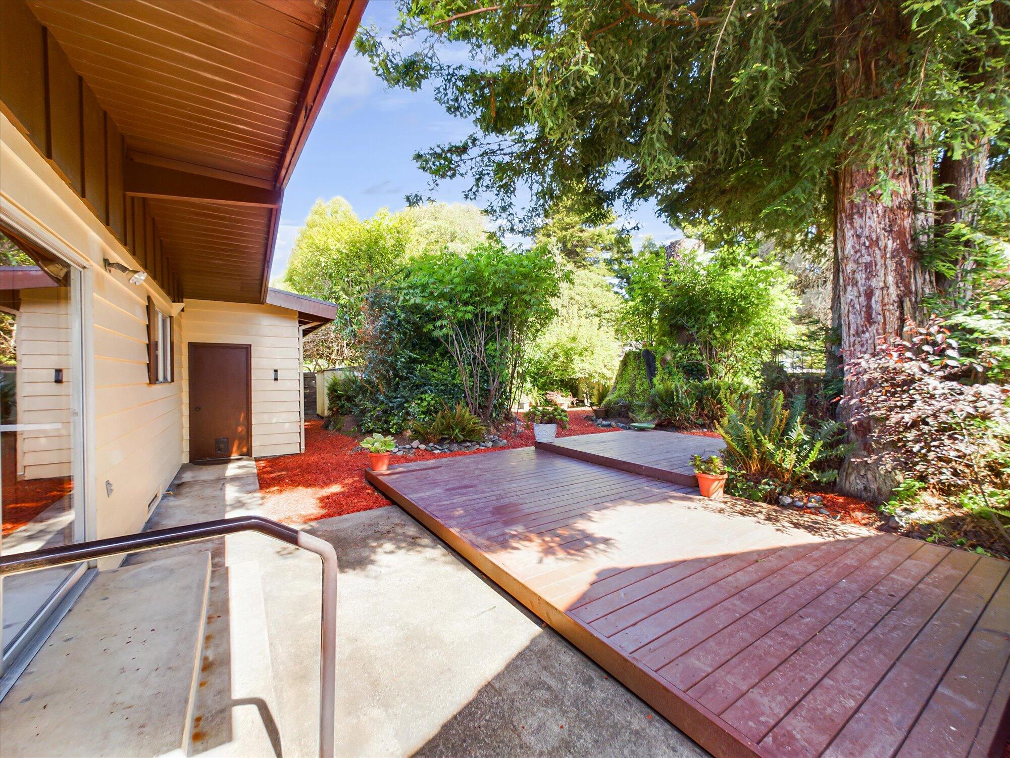 2054 Mcclaskey Lane