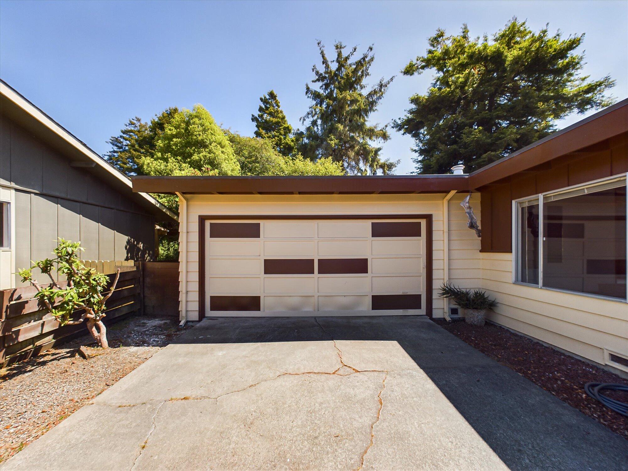 2054 Mcclaskey Lane