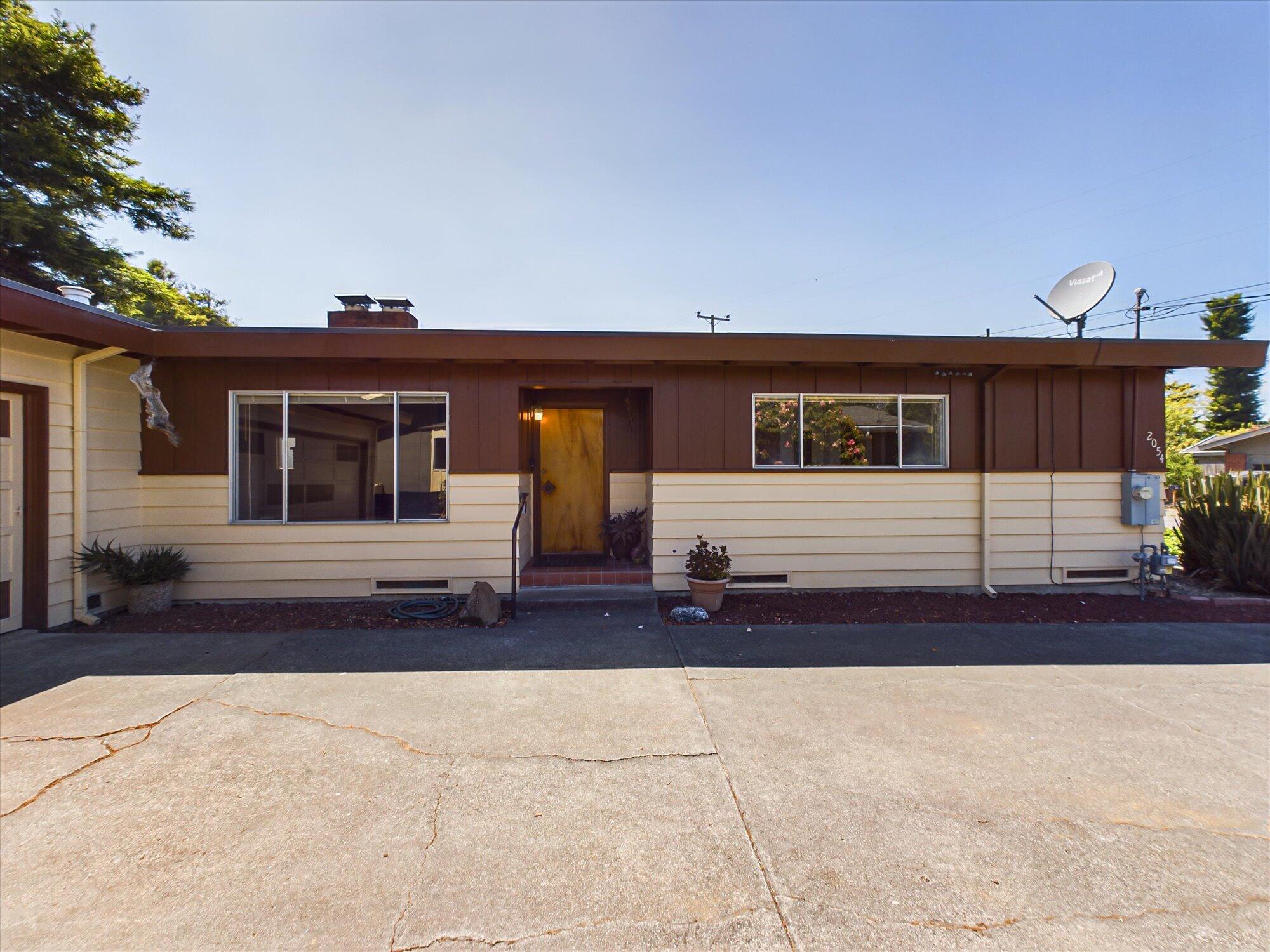 2054 Mcclaskey Lane
