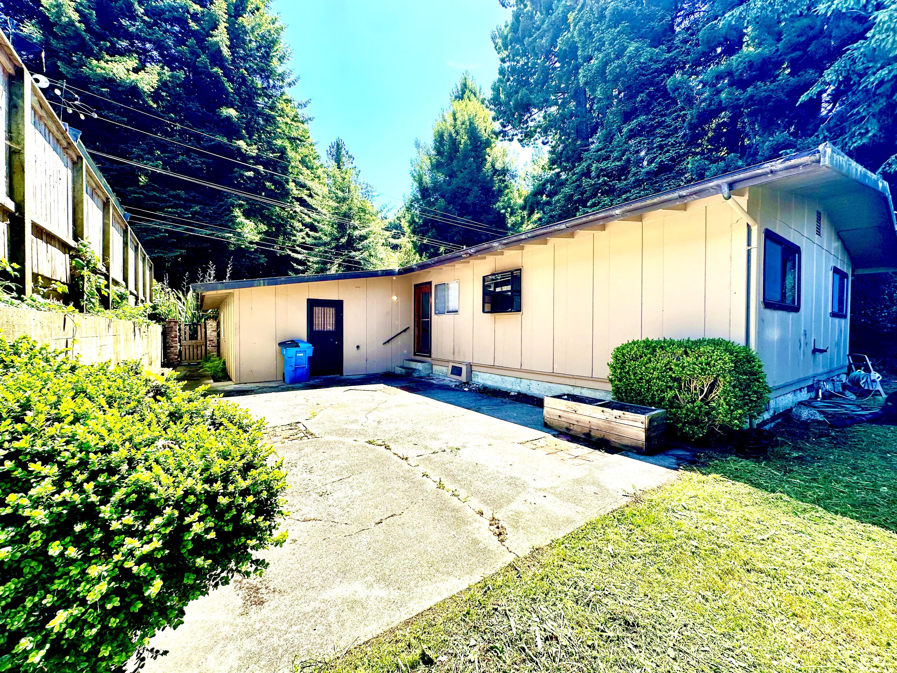 1709 Trinity Street