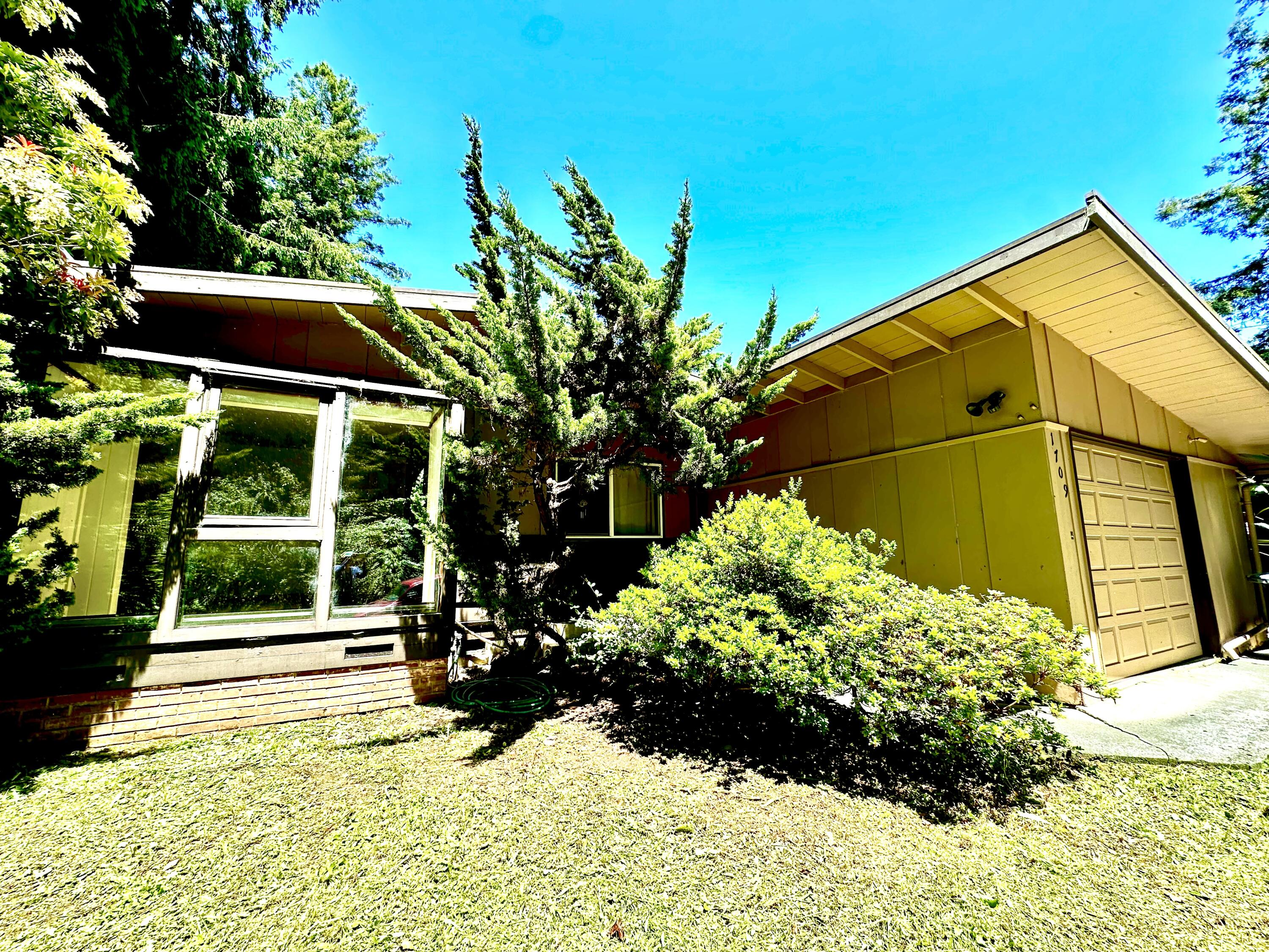 1709 Trinity Street