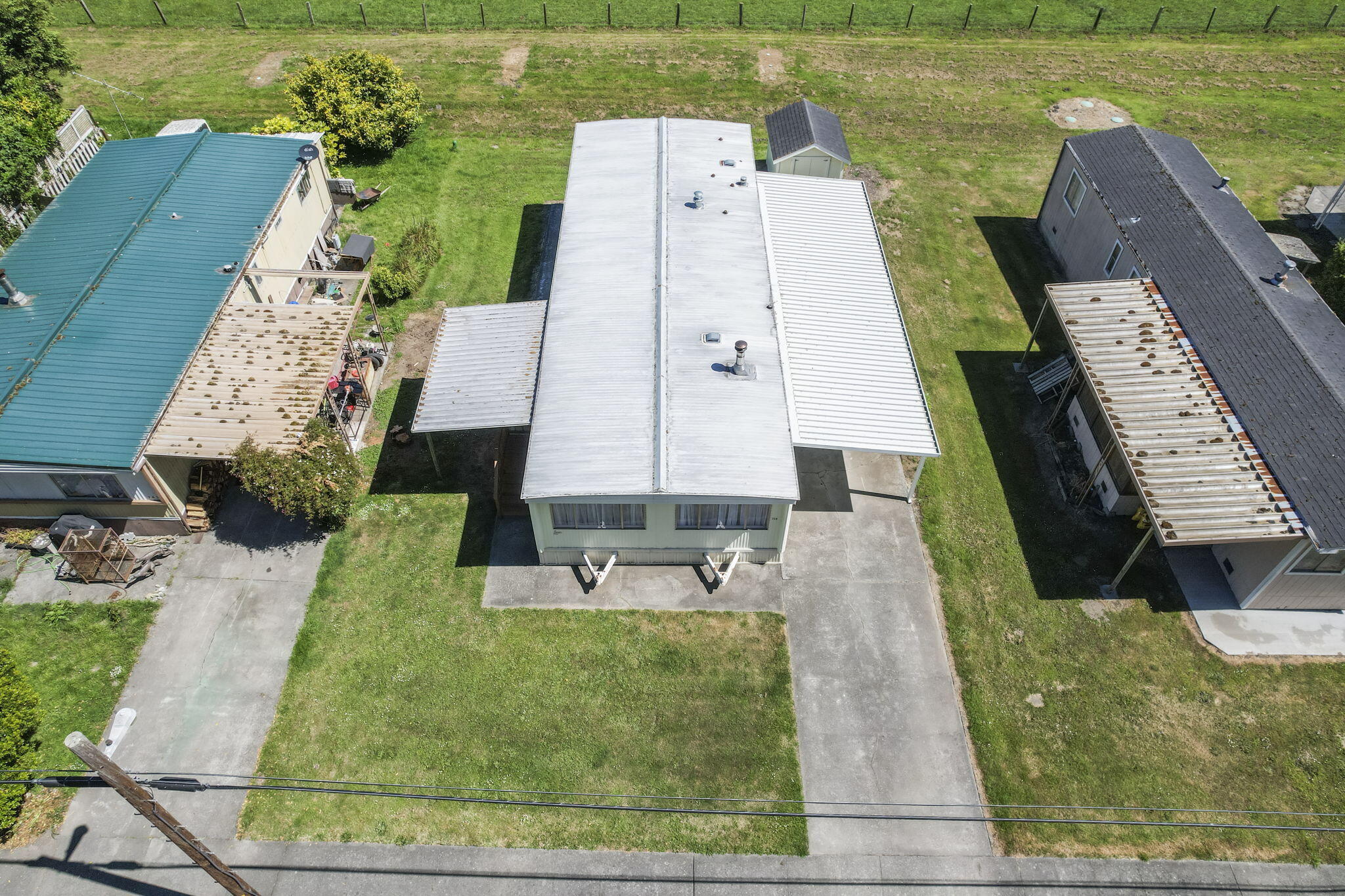 719 Centerville Road, 9
