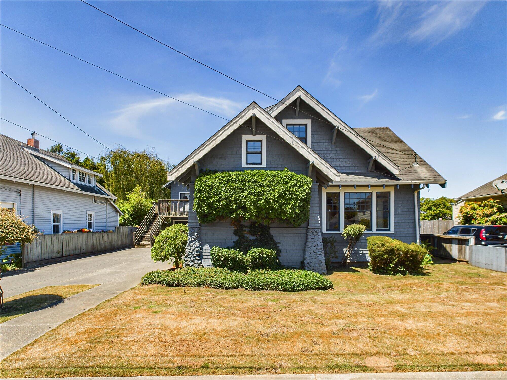 3206 Lowell Street