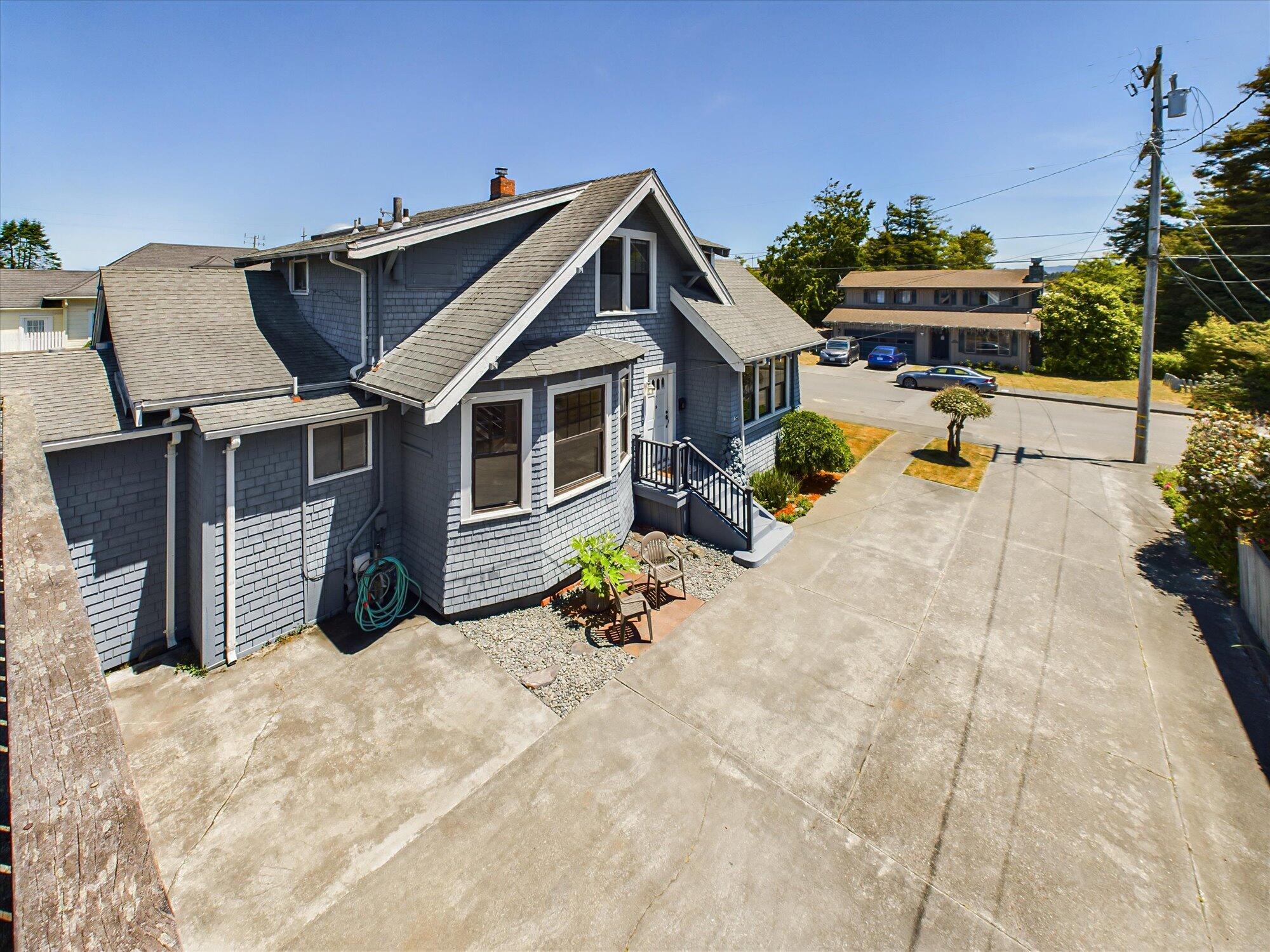3206 Lowell Street