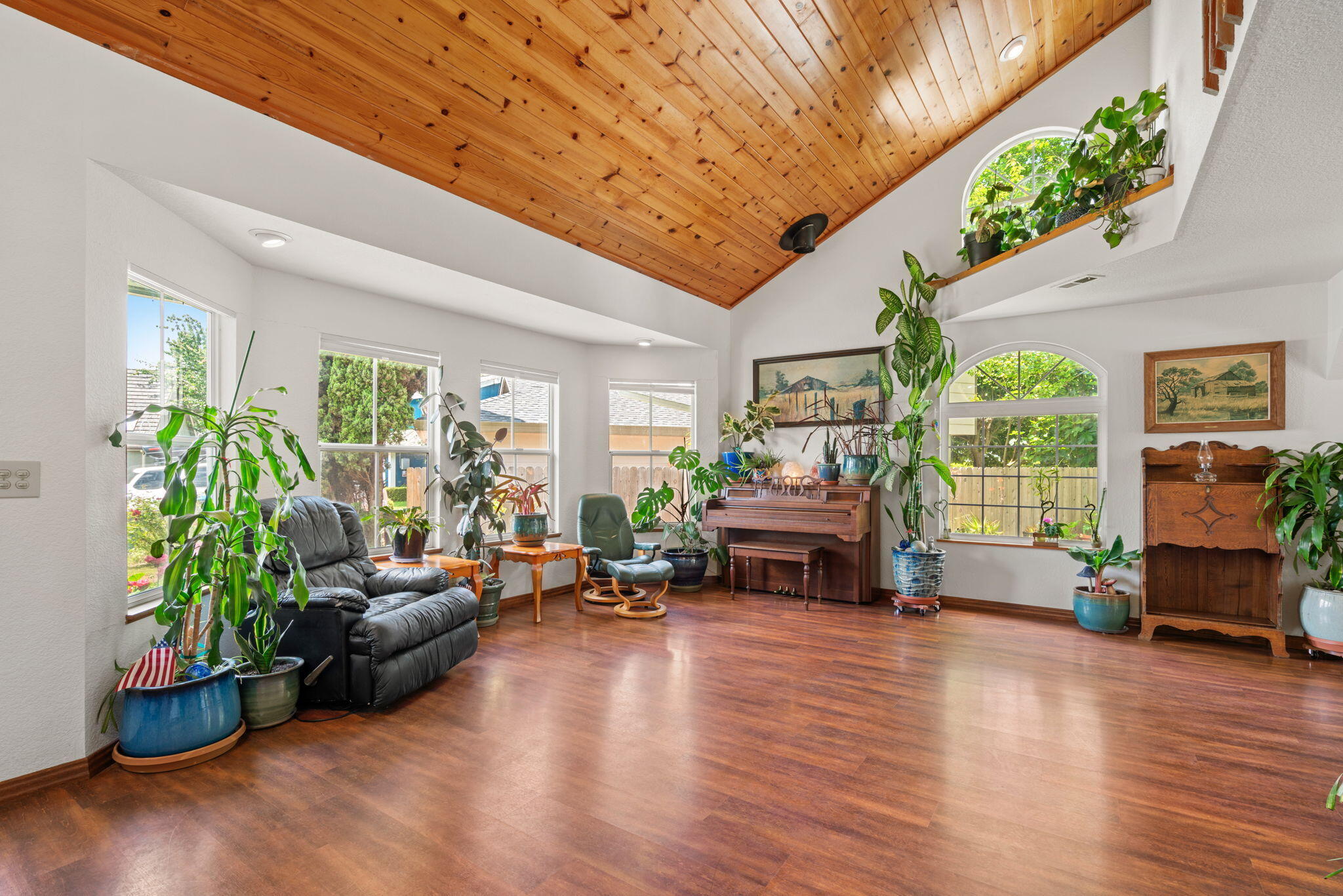 1705 Blue Jay Court