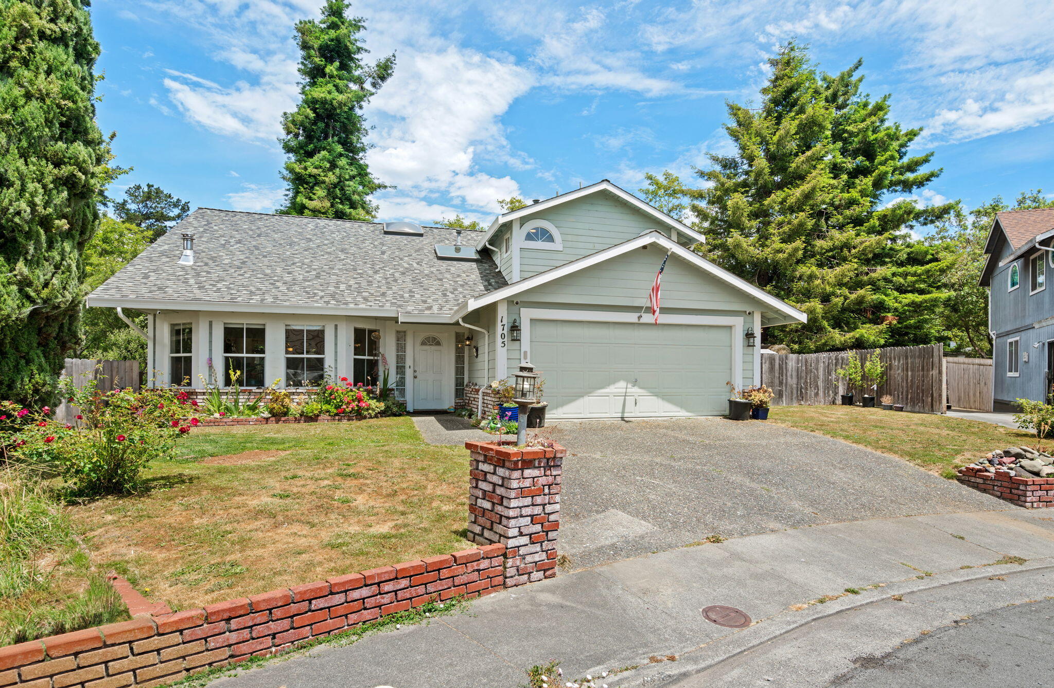 1705 Blue Jay Court