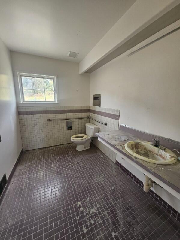 1580 Upper Pacific Drive