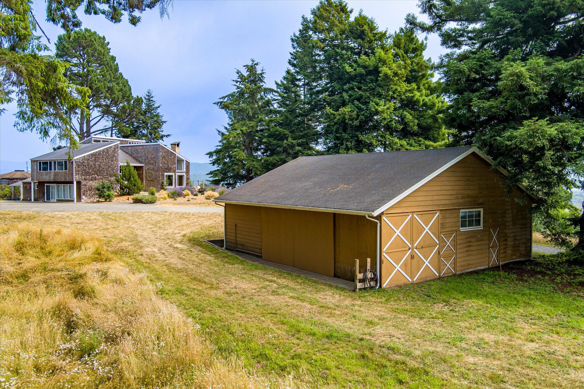 1010 Hilltop Lane, McKinleyville