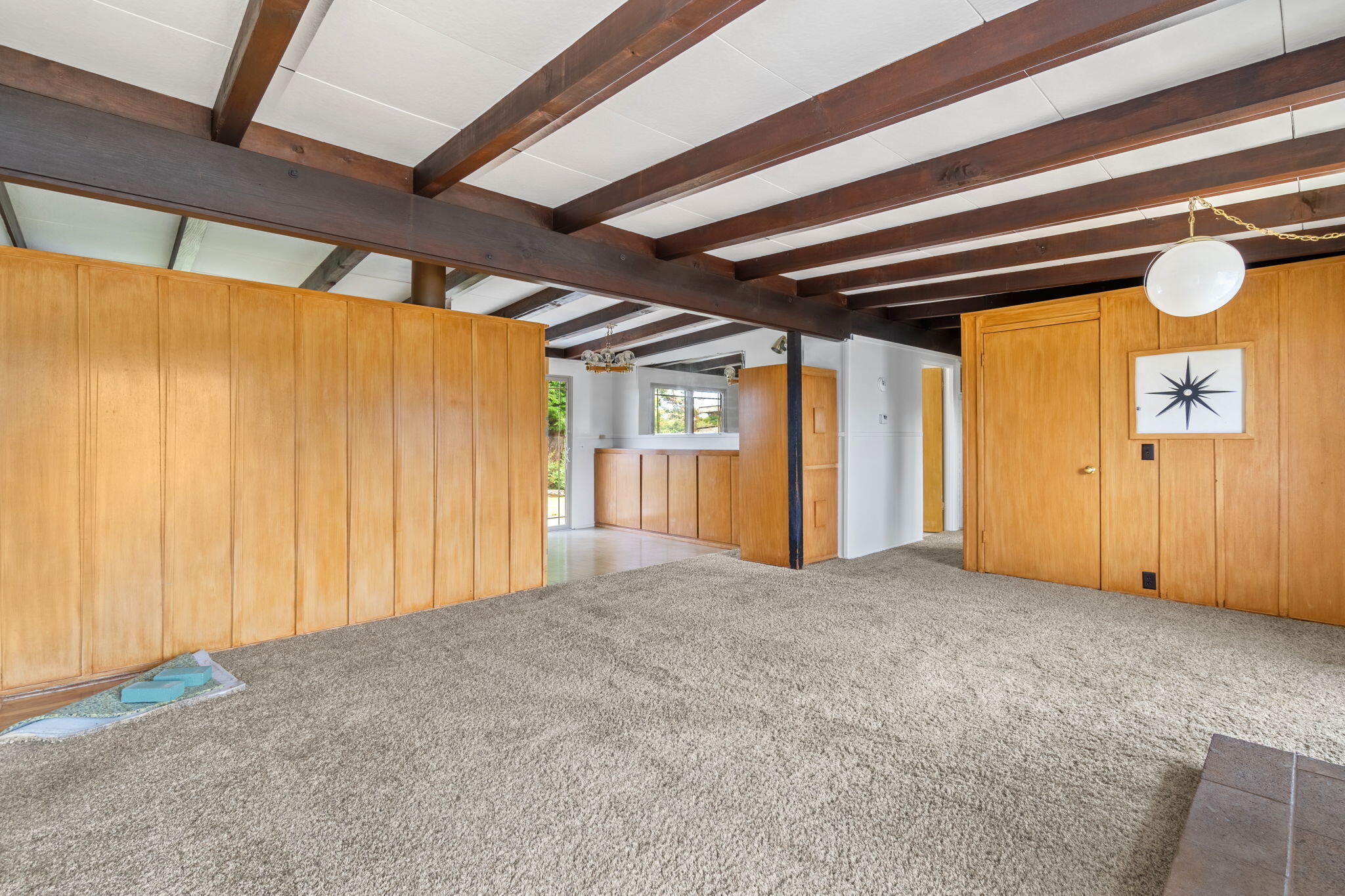 3365 Prairie Avenue