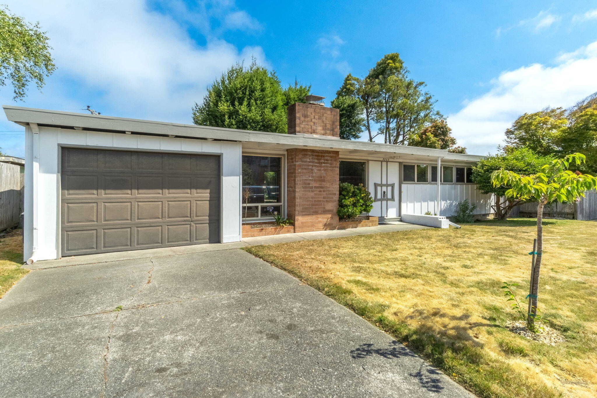 3365 Prairie Avenue