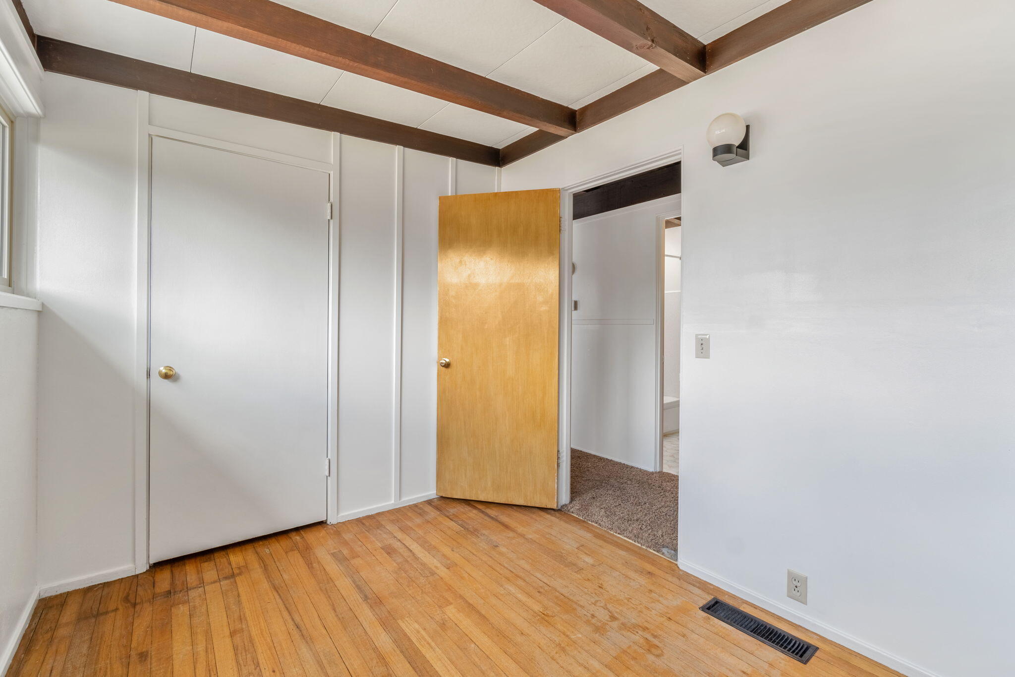 3365 Prairie Avenue