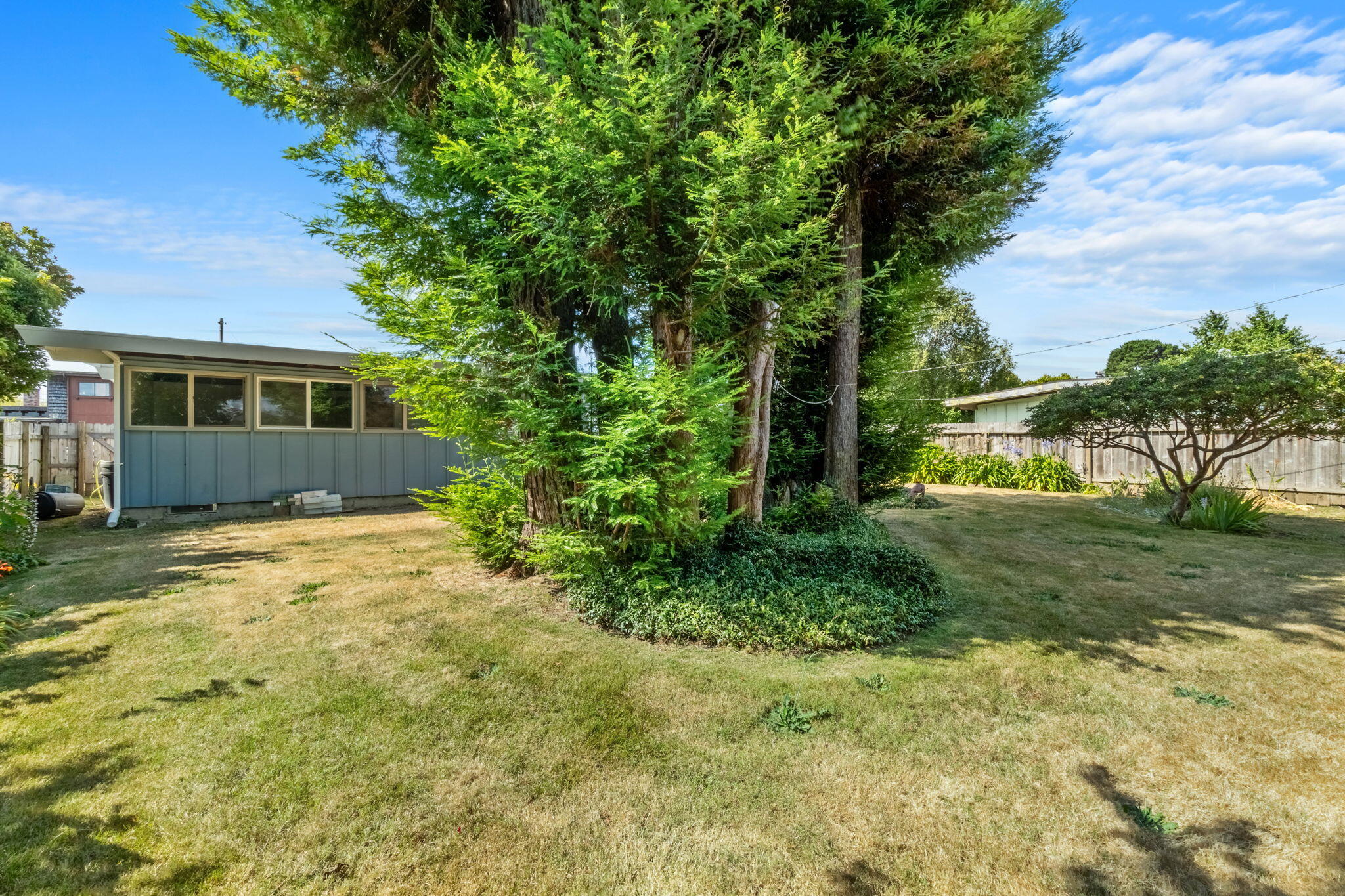 3365 Prairie Avenue