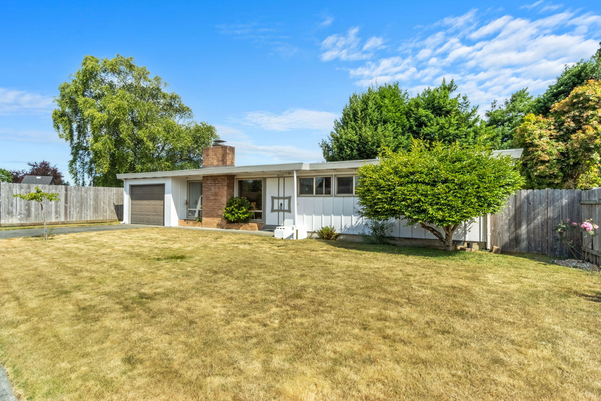 3365 Prairie Avenue