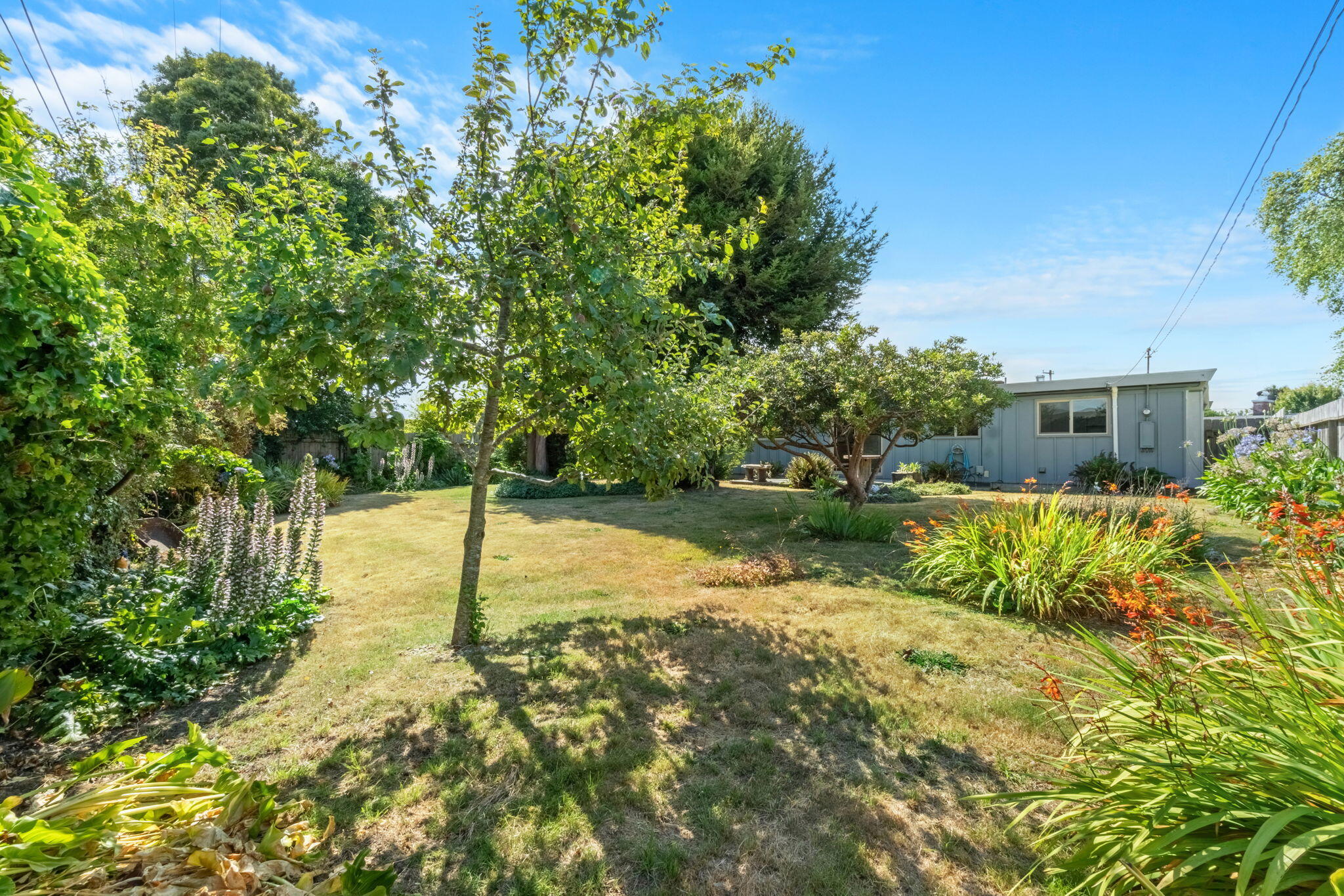 3365 Prairie Avenue