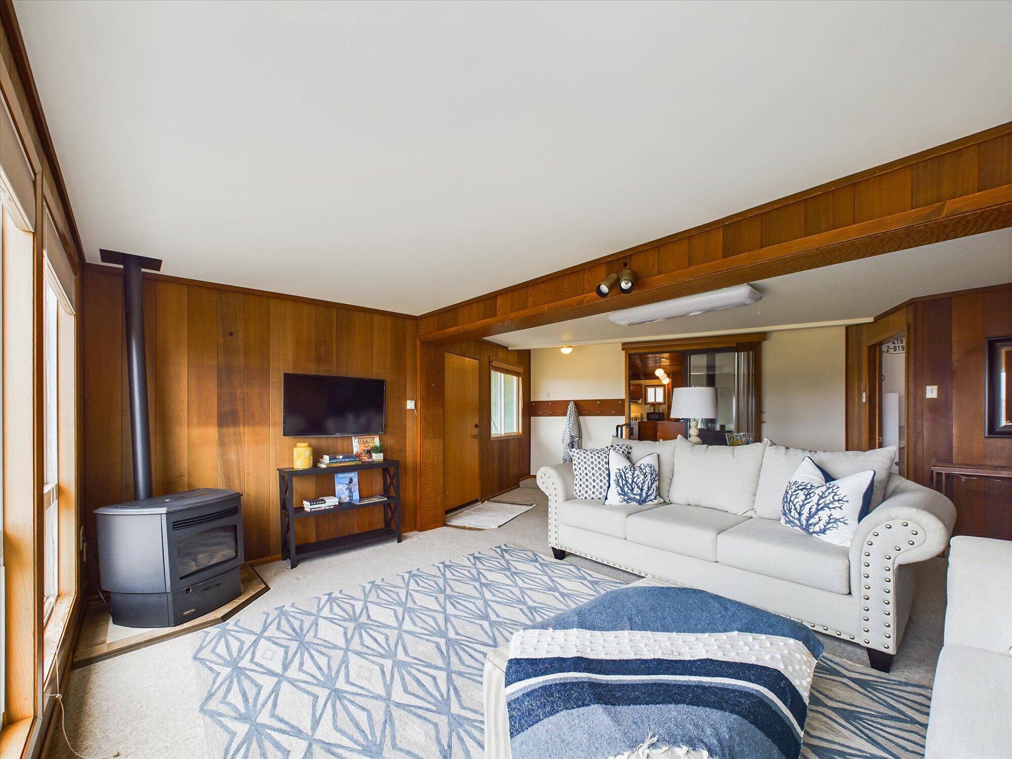 1363 Whitmire Avenue, McKinleyville