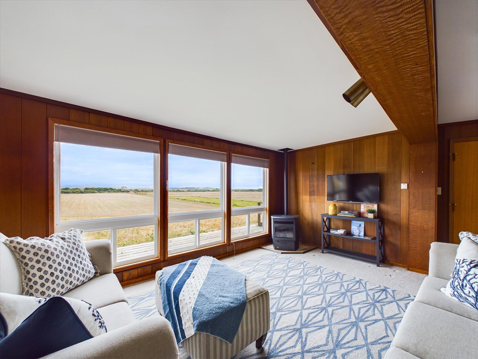 1363 Whitmire Avenue, McKinleyville