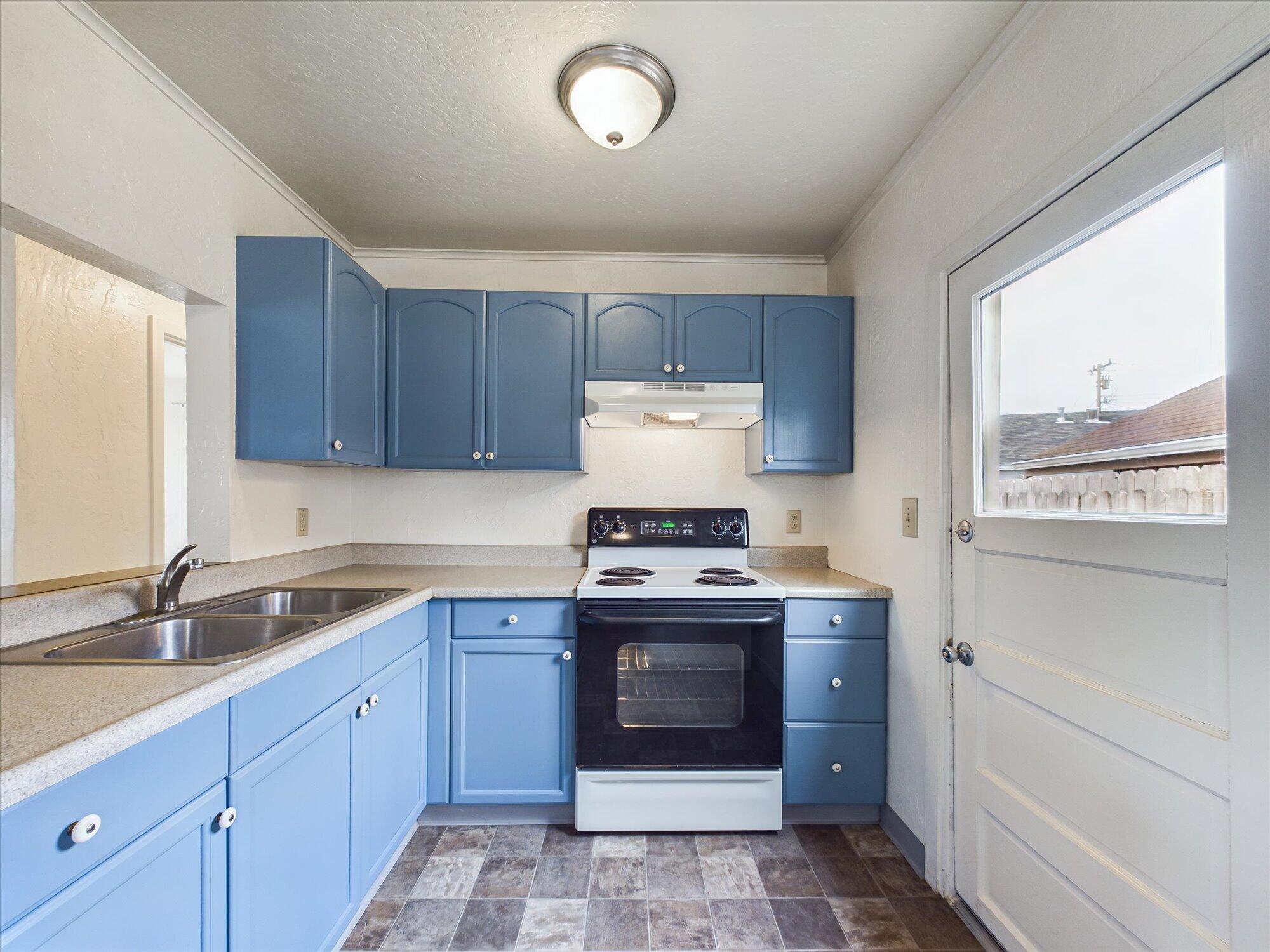 424 Silva Avenue