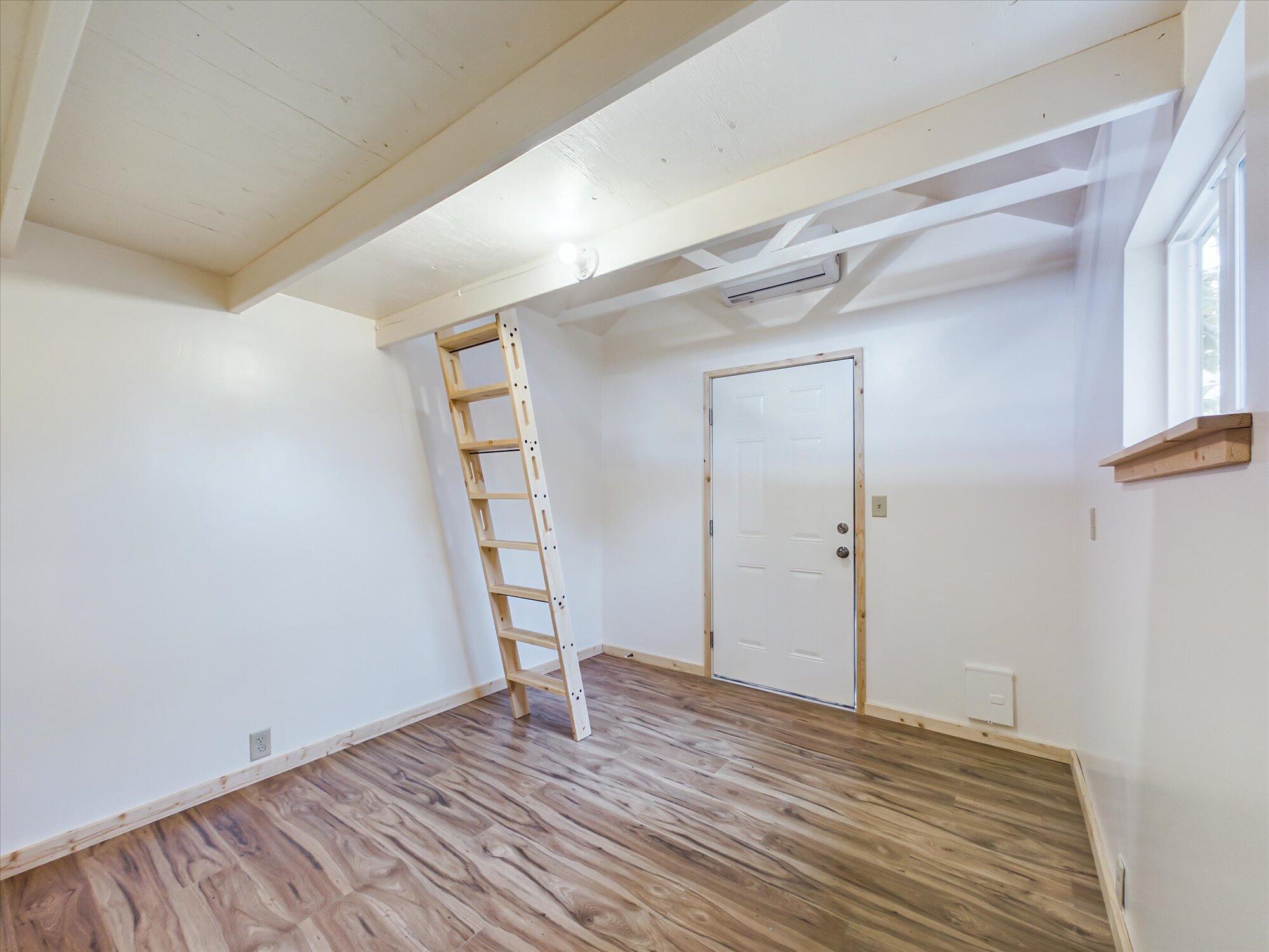 424 Silva Avenue