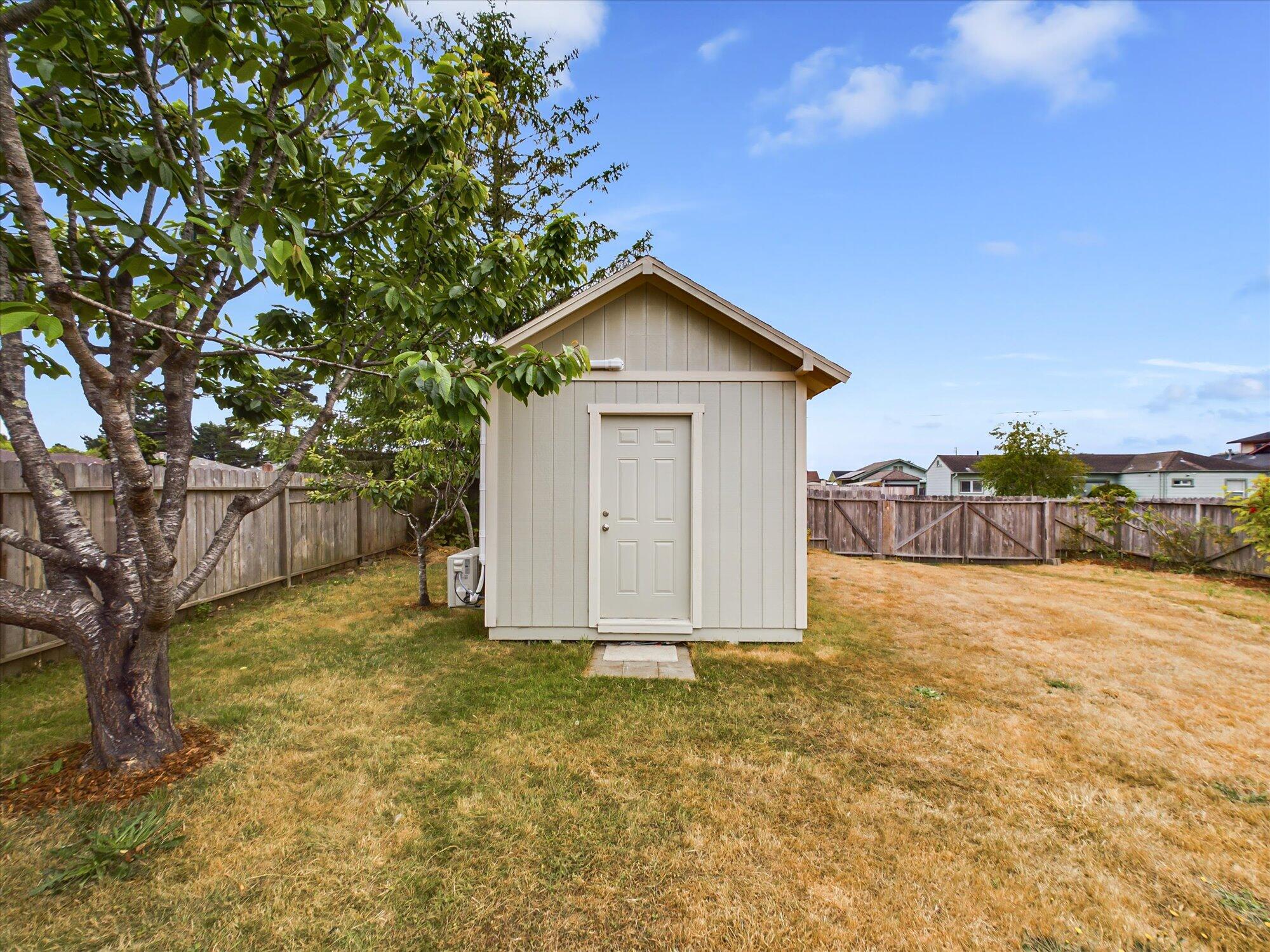 424 Silva Avenue