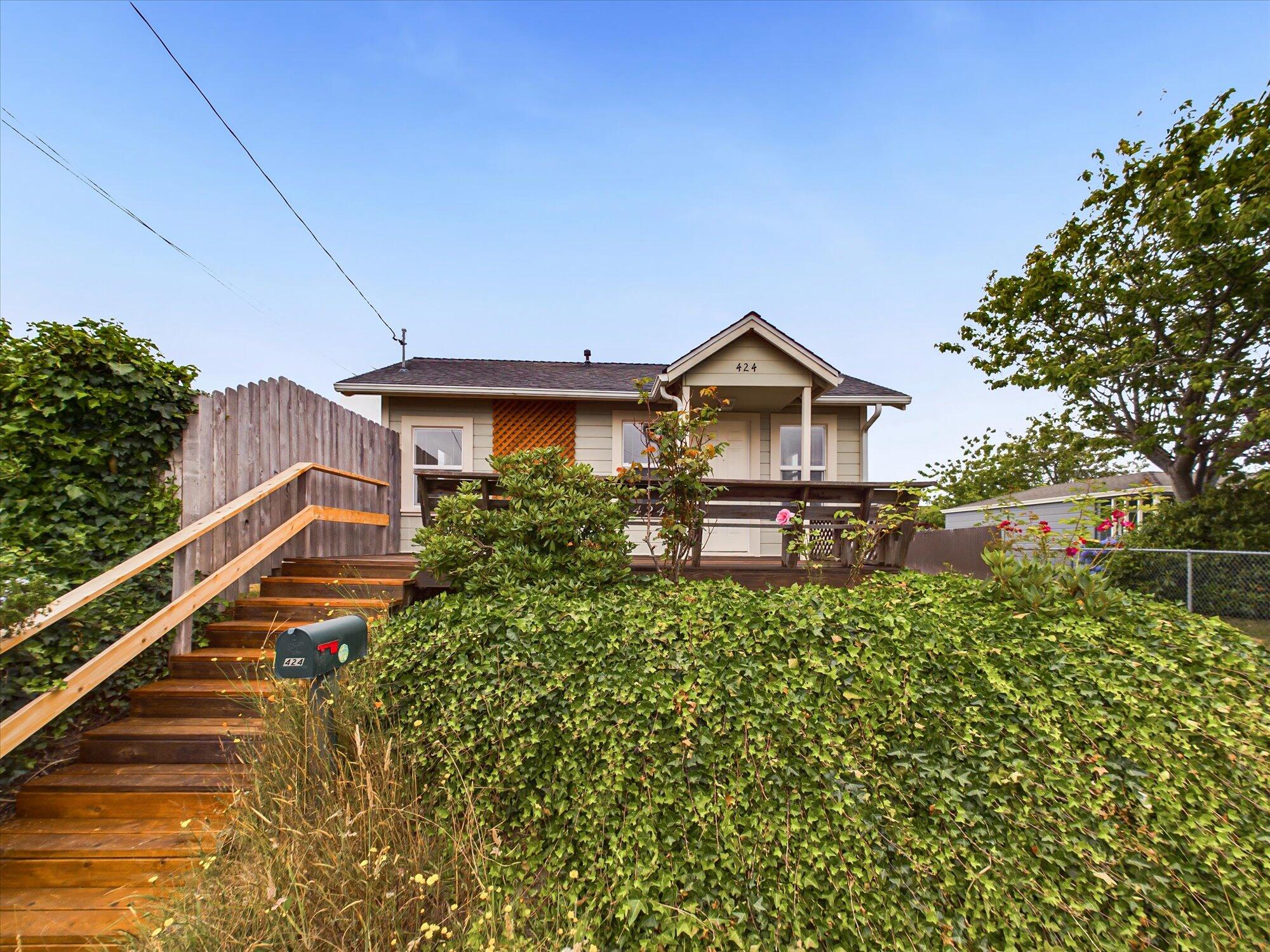 424 Silva Avenue
