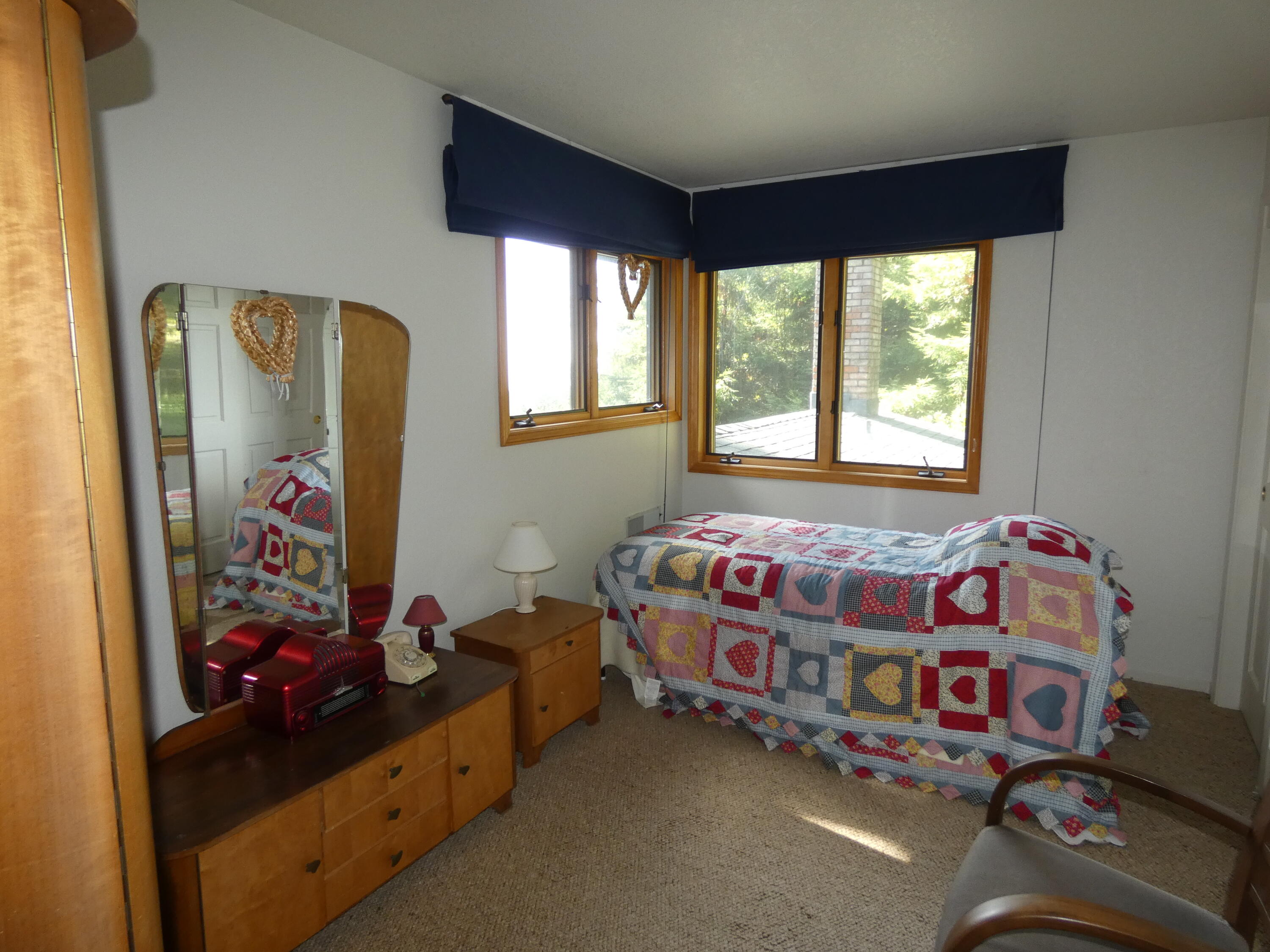 799 Crestwood Drive