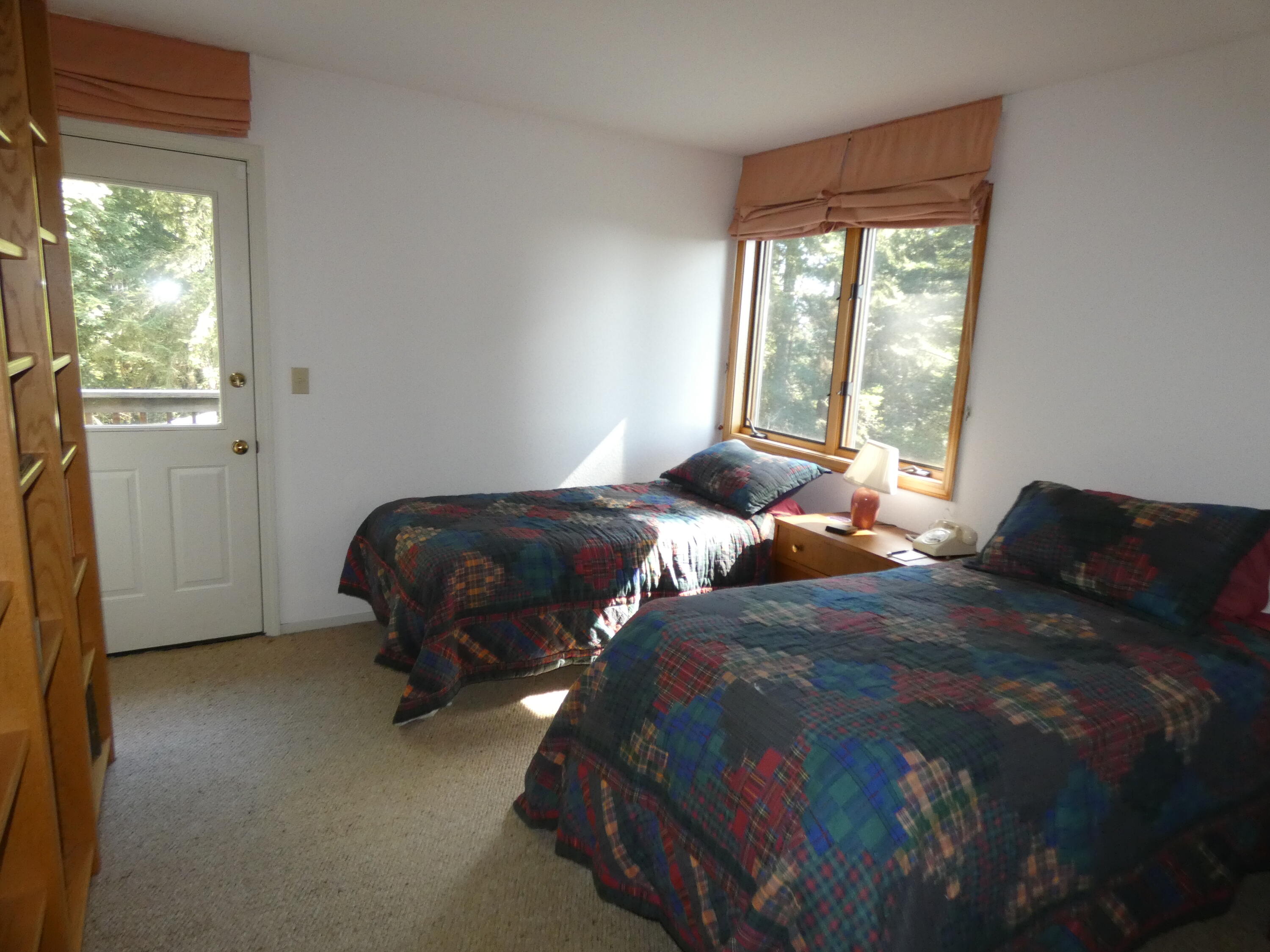 799 Crestwood Drive