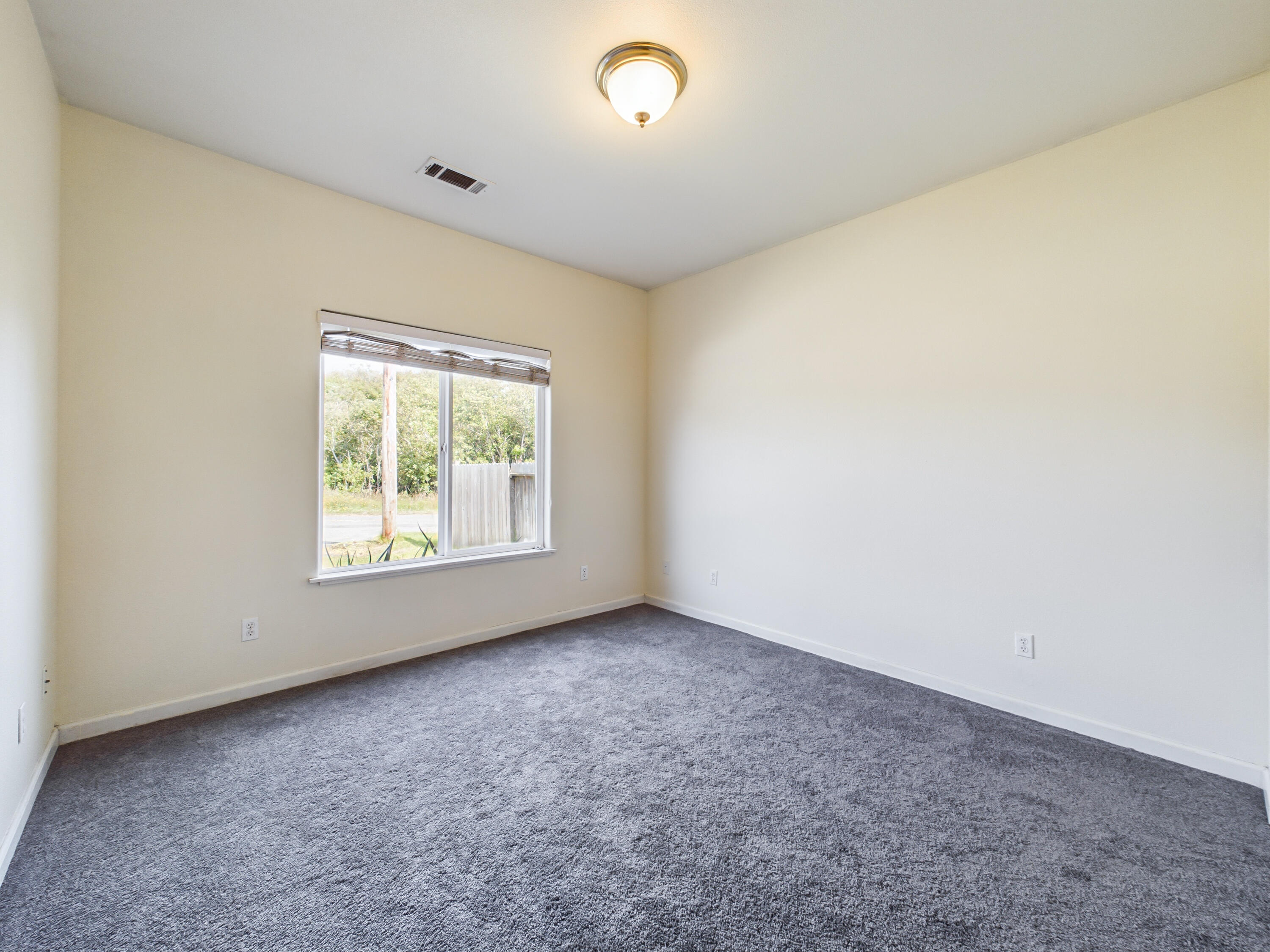 1833 Peninsula Drive