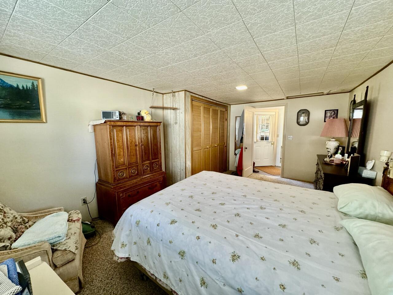 899 Fernbridge Drive