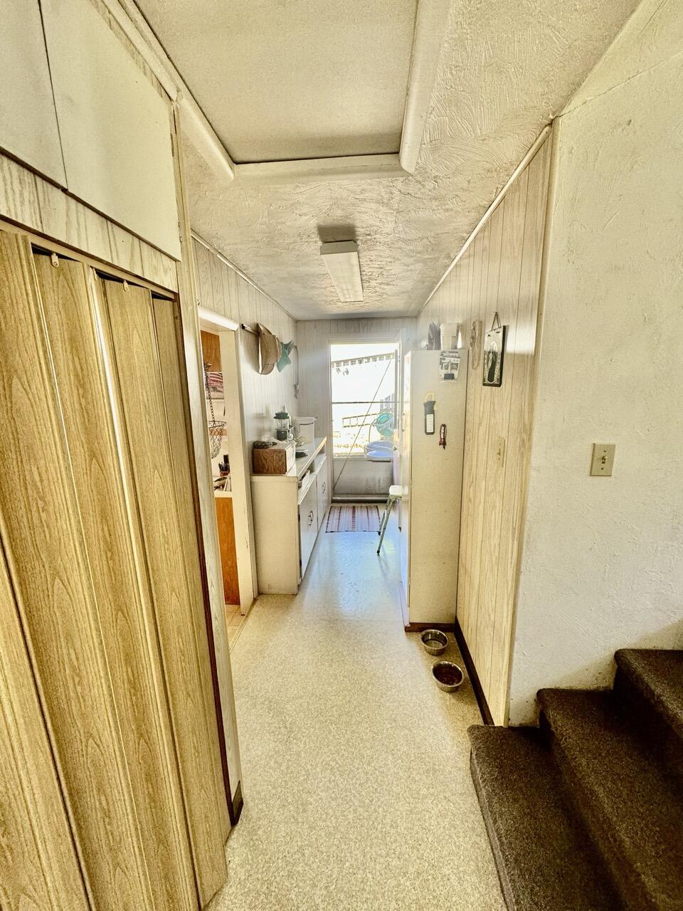 899 Fernbridge Drive