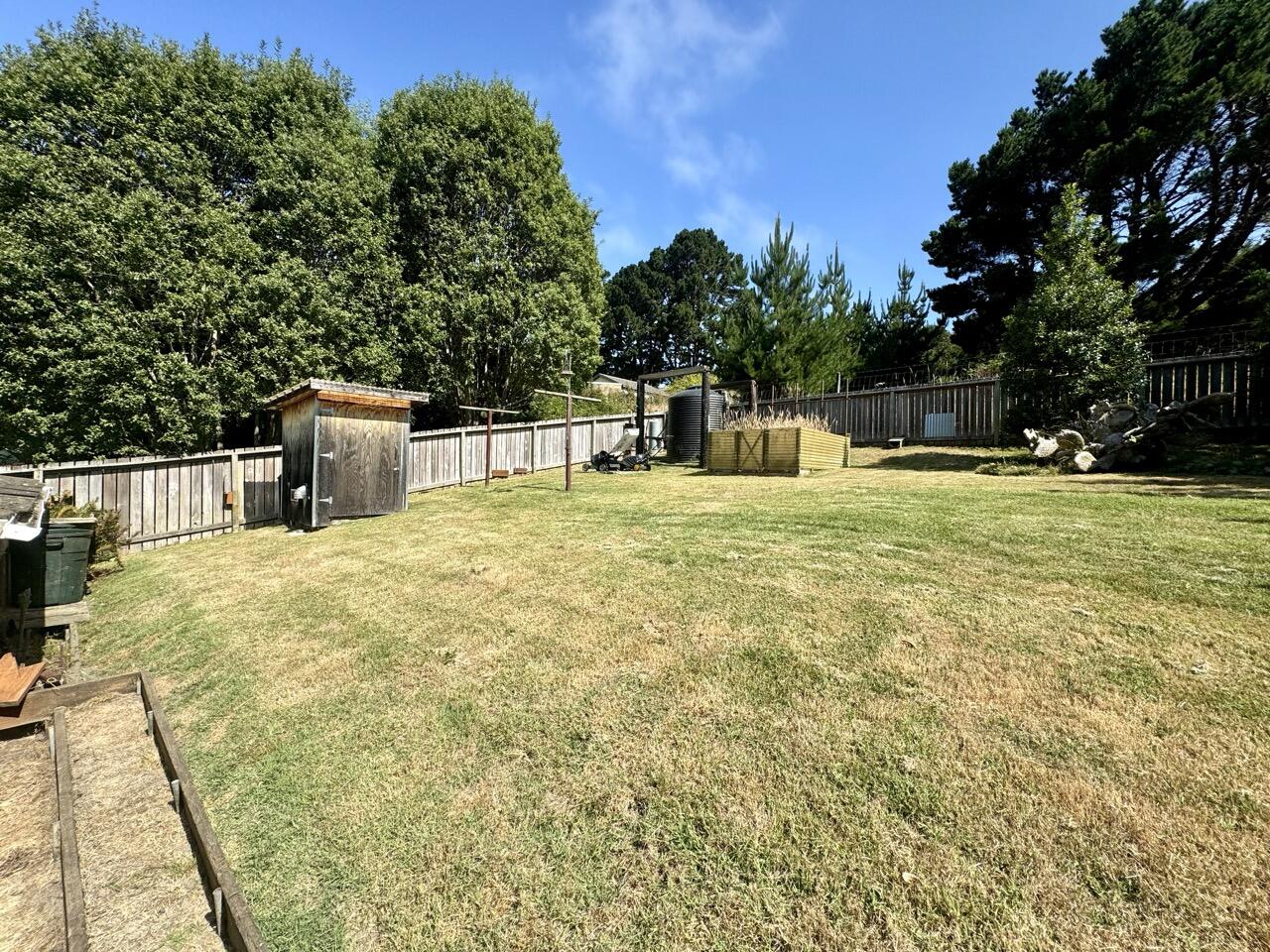 899 Fernbridge Drive