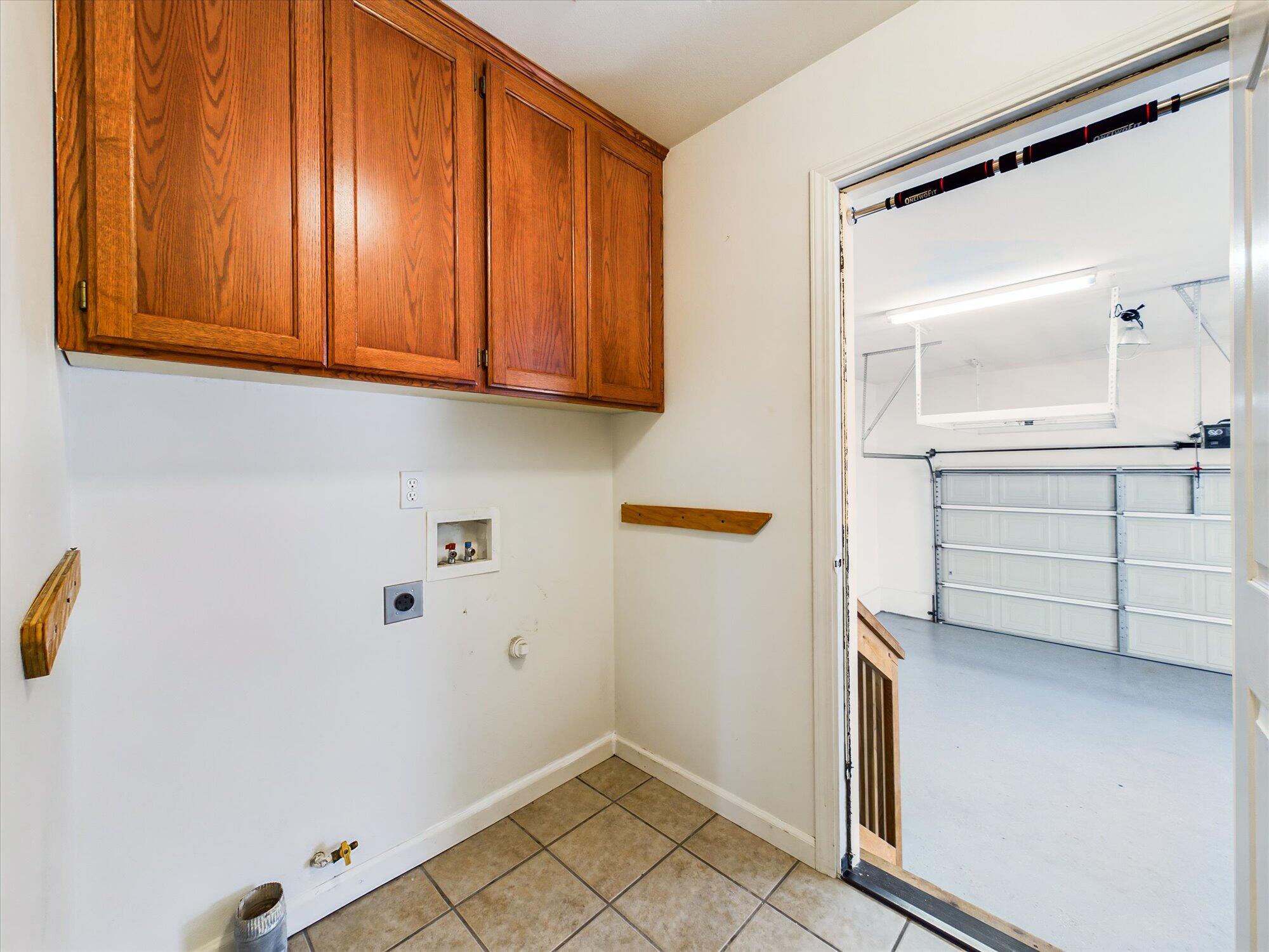 4900 Starlund Court