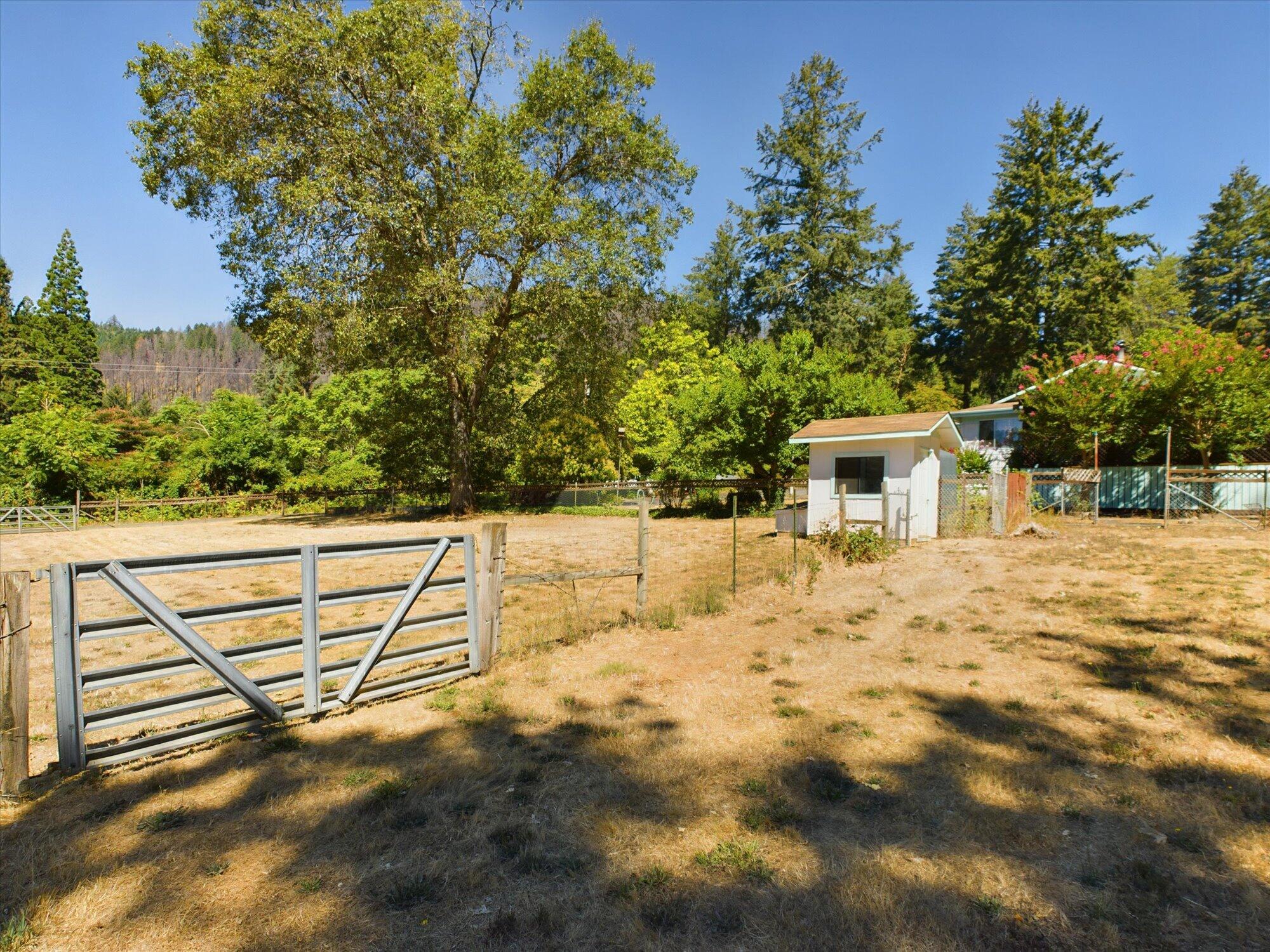 1860 Salyer Loop Road
