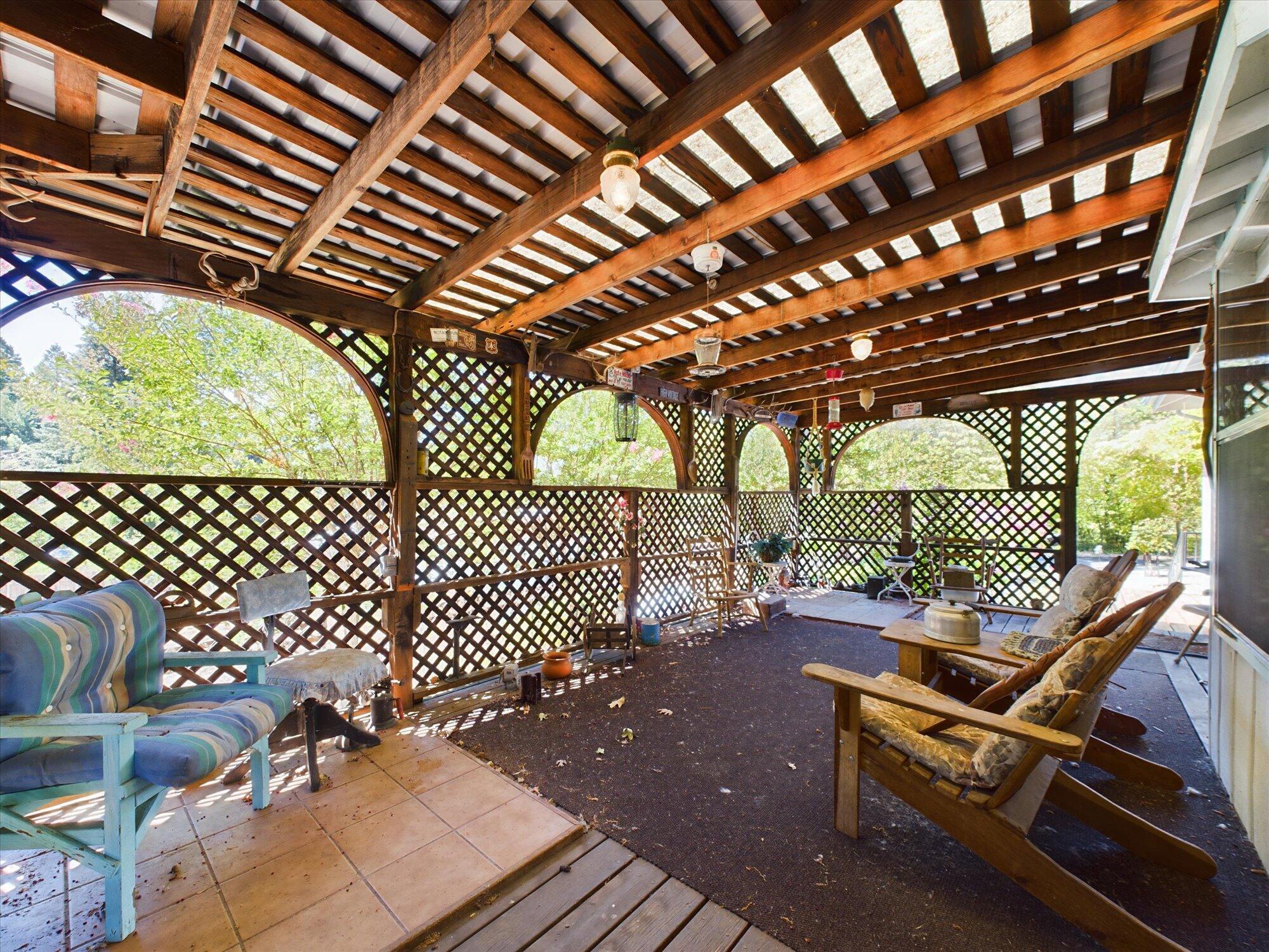 1860 Salyer Loop Road
