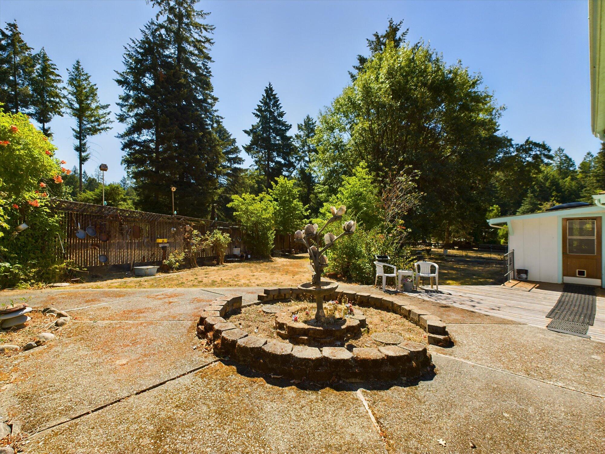 1860 Salyer Loop Road