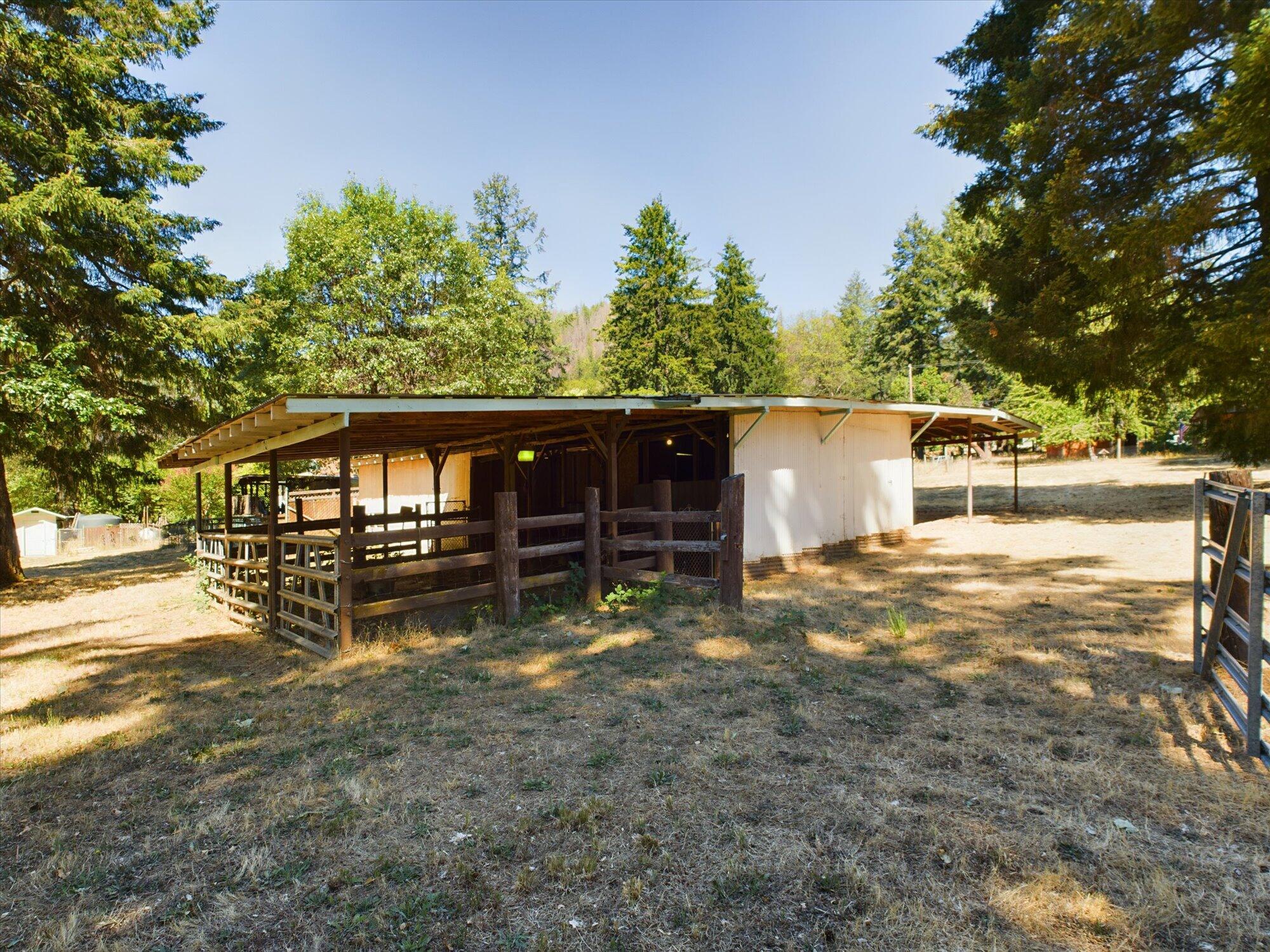 1860 Salyer Loop Road