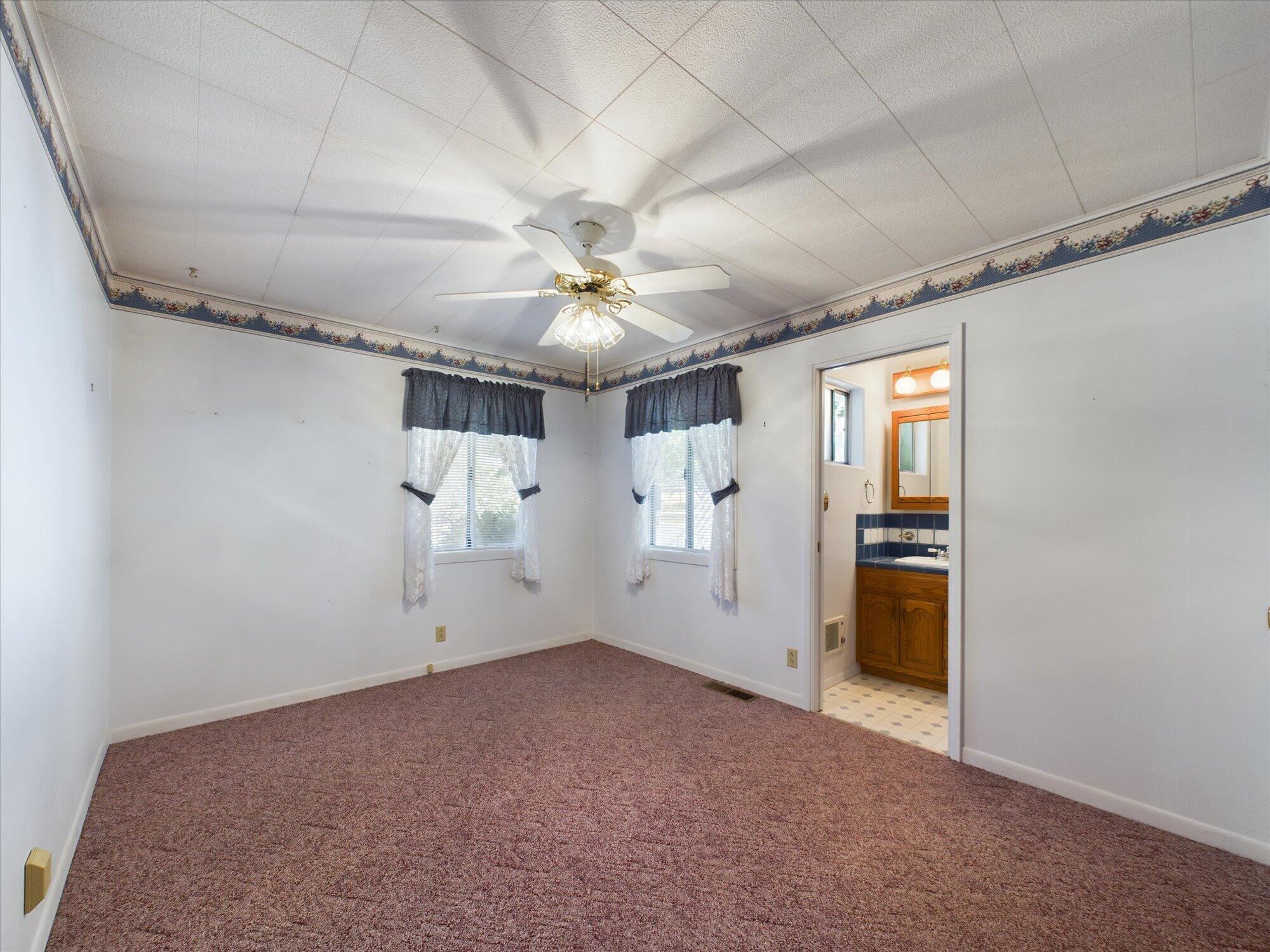 1860 Salyer Loop Road