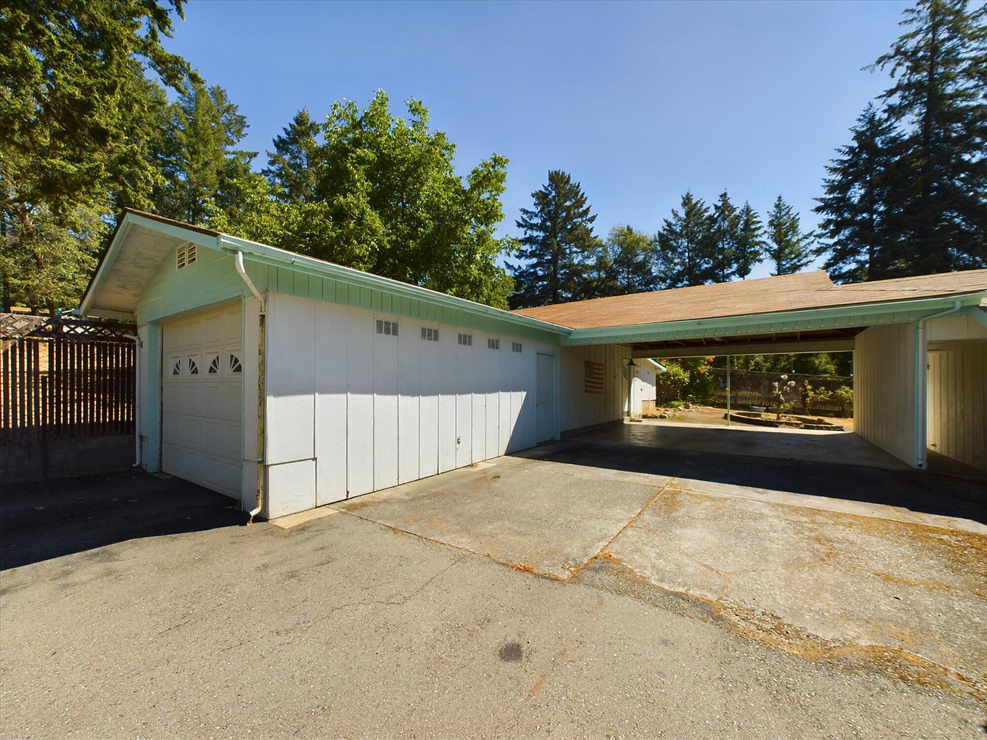 1860 Salyer Loop Road