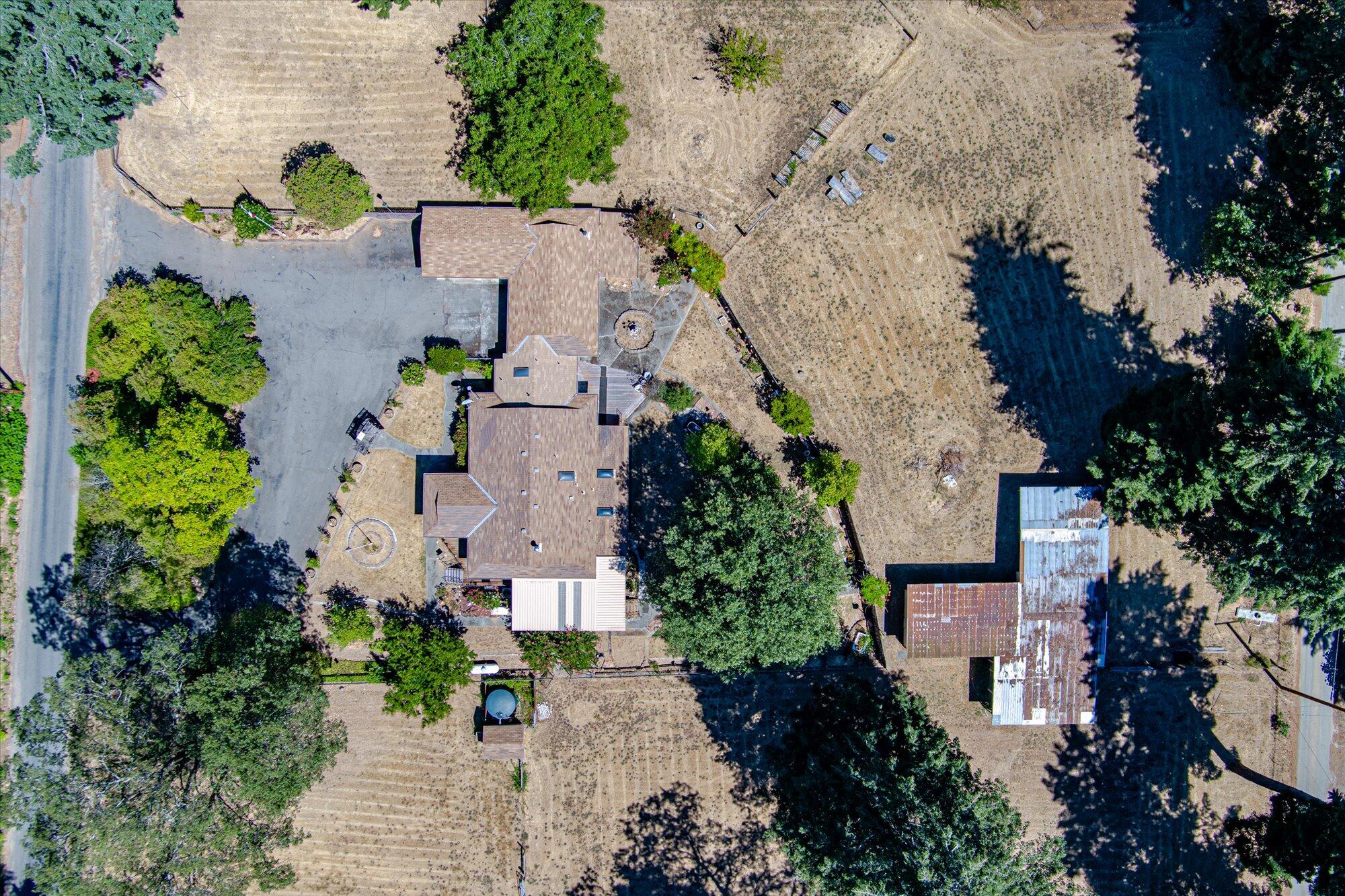 1860 Salyer Loop Road