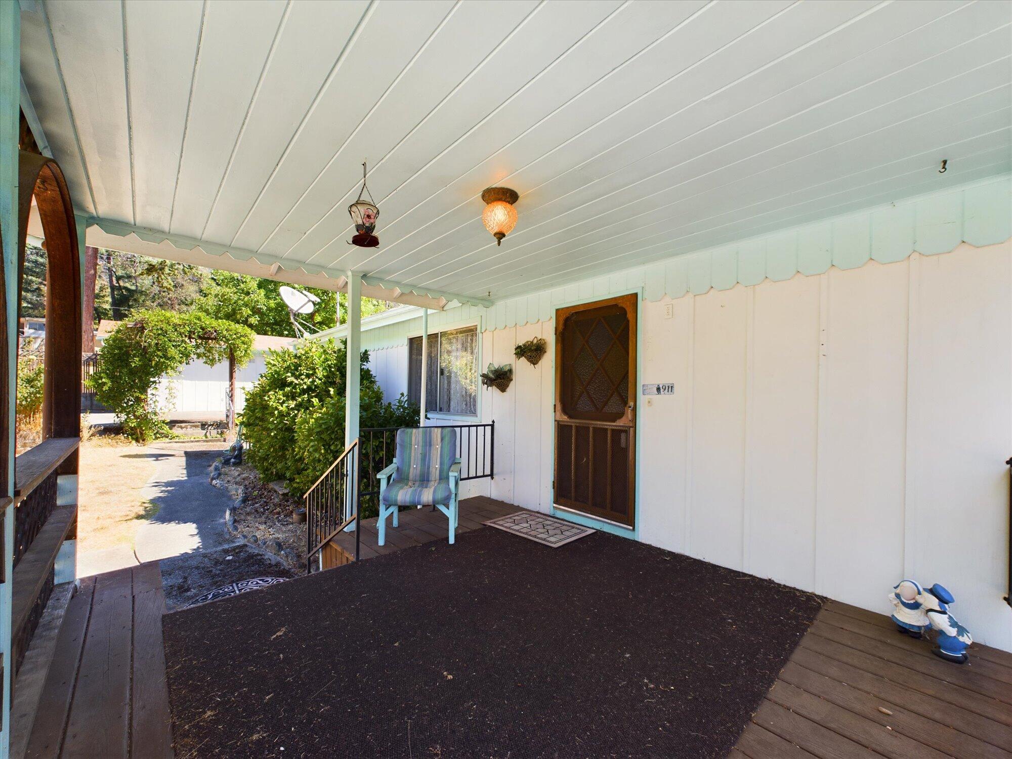 1860 Salyer Loop Road