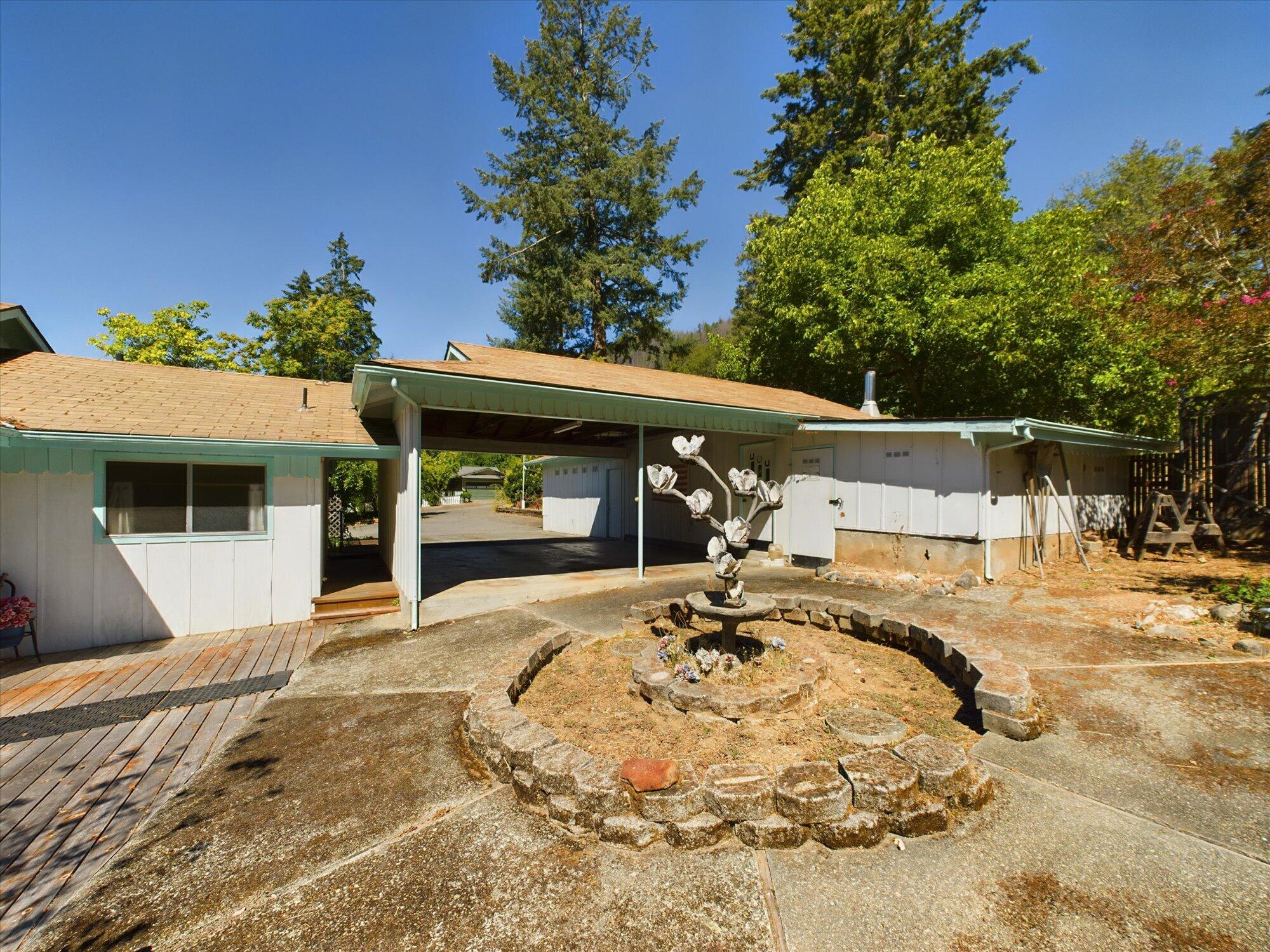 1860 Salyer Loop Road