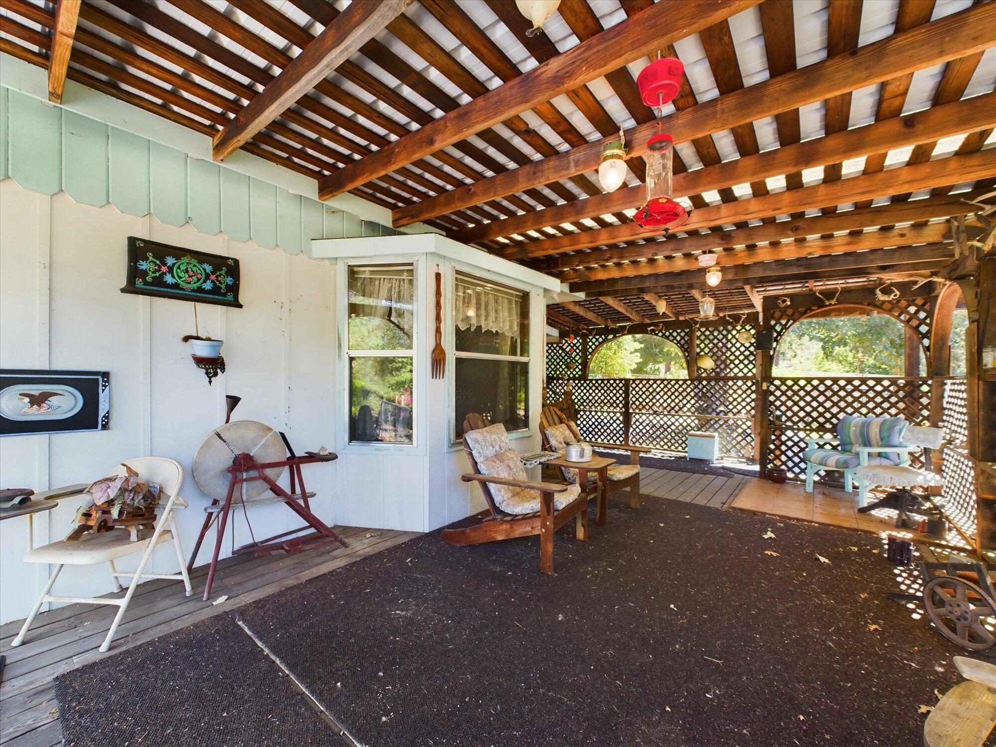 1860 Salyer Loop Road