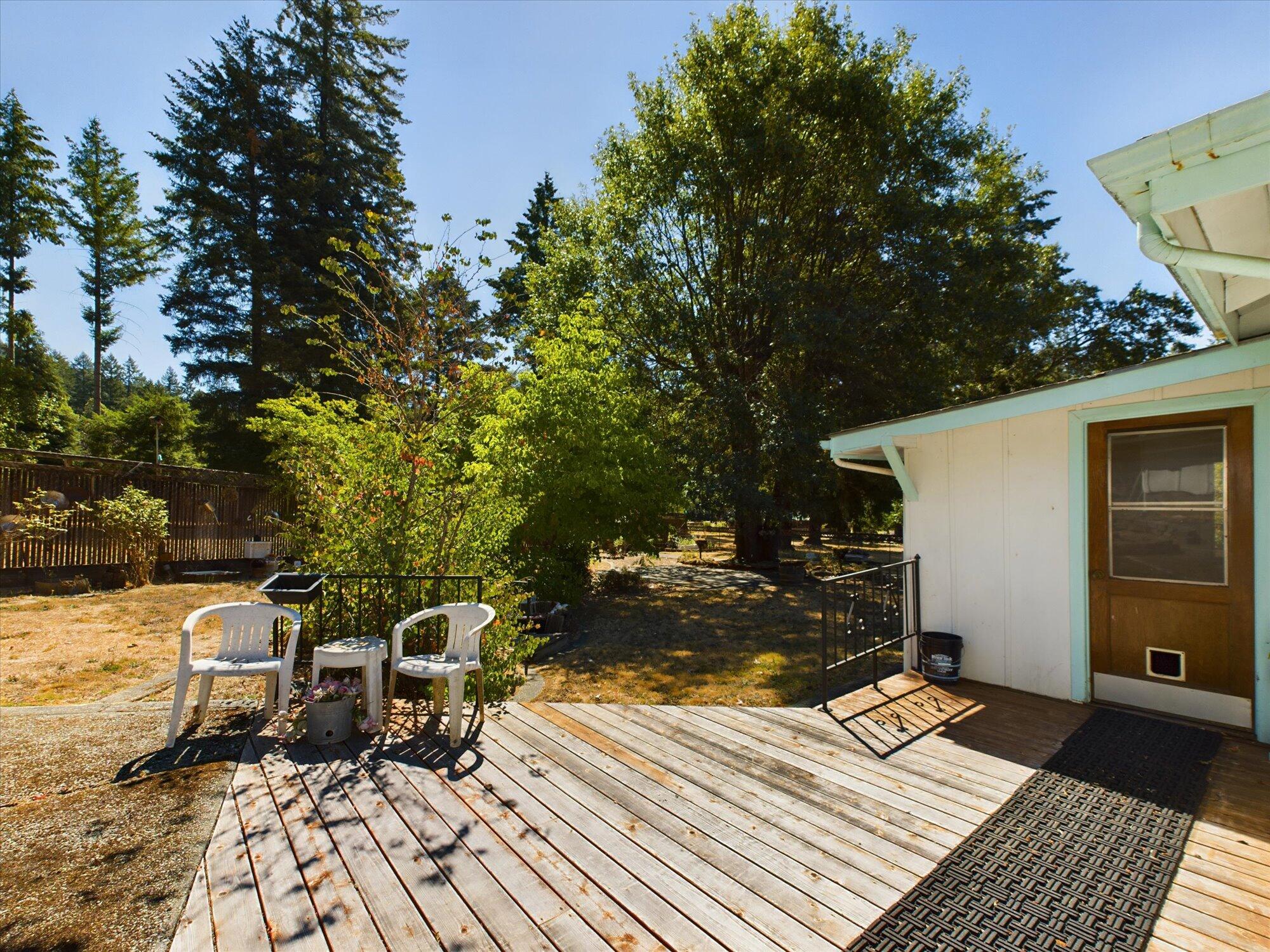 1860 Salyer Loop Road