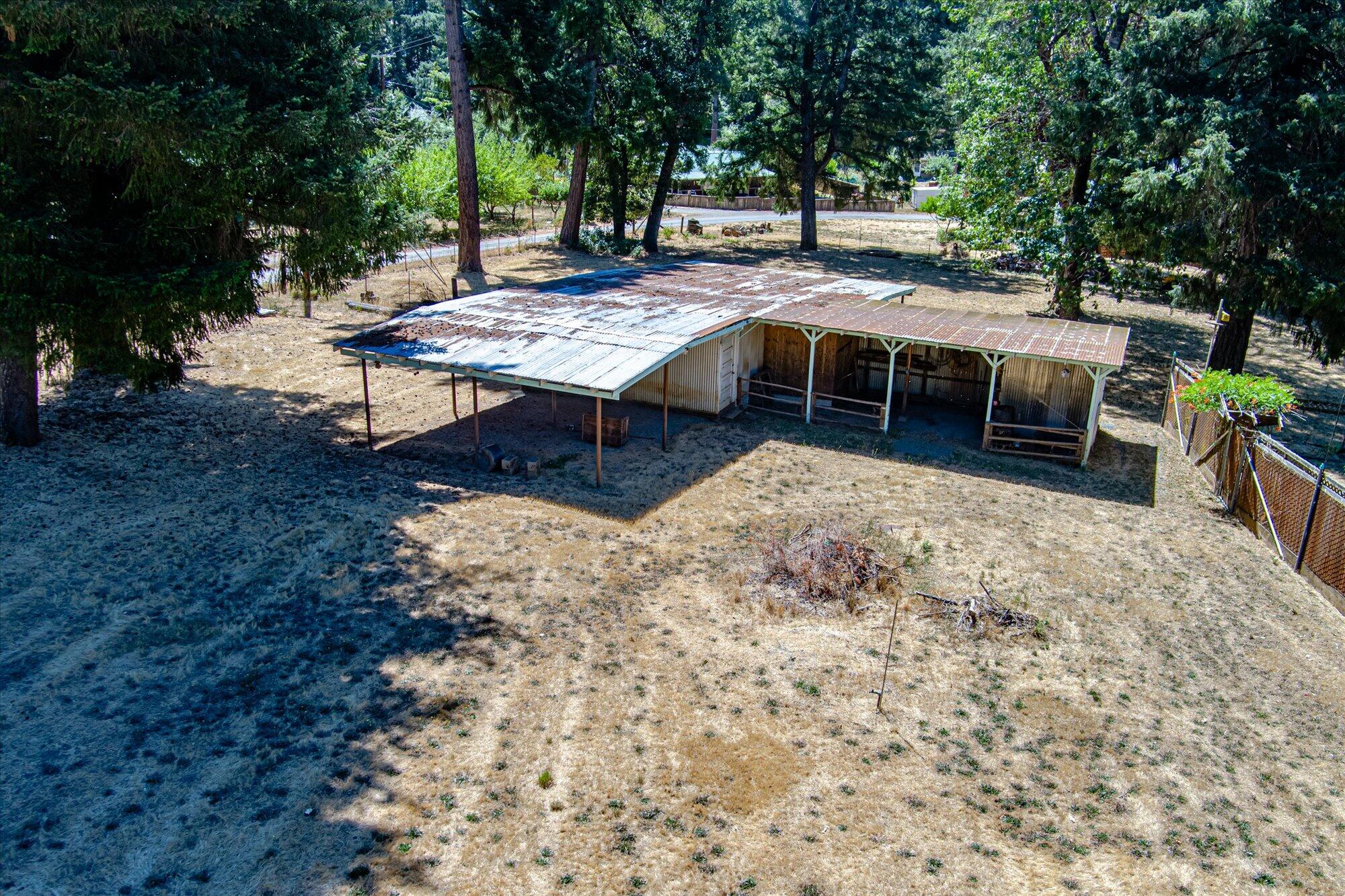 1860 Salyer Loop Road
