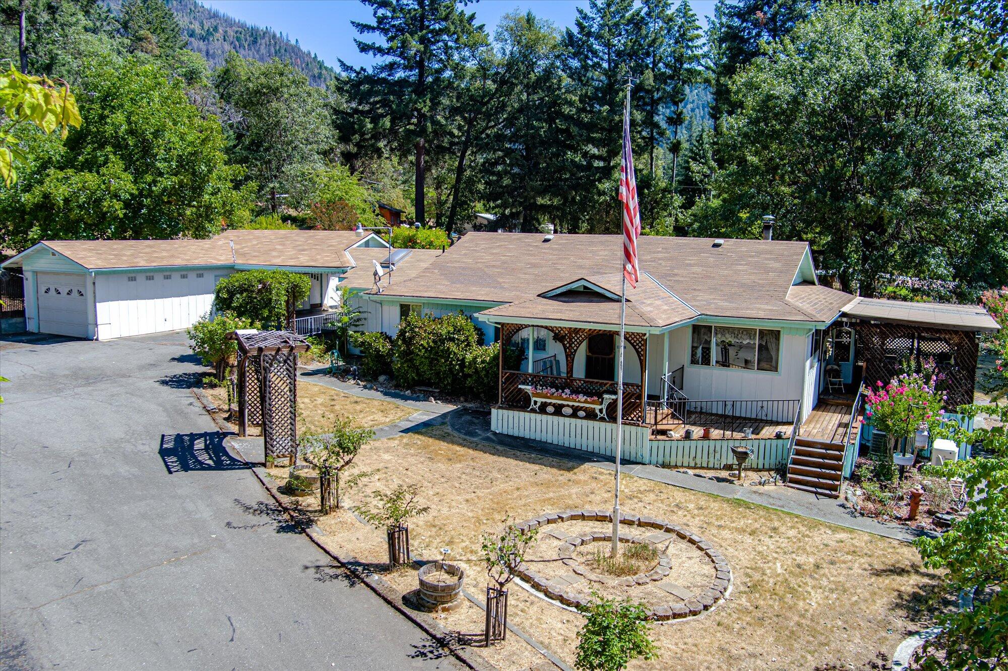 1860 Salyer Loop Road