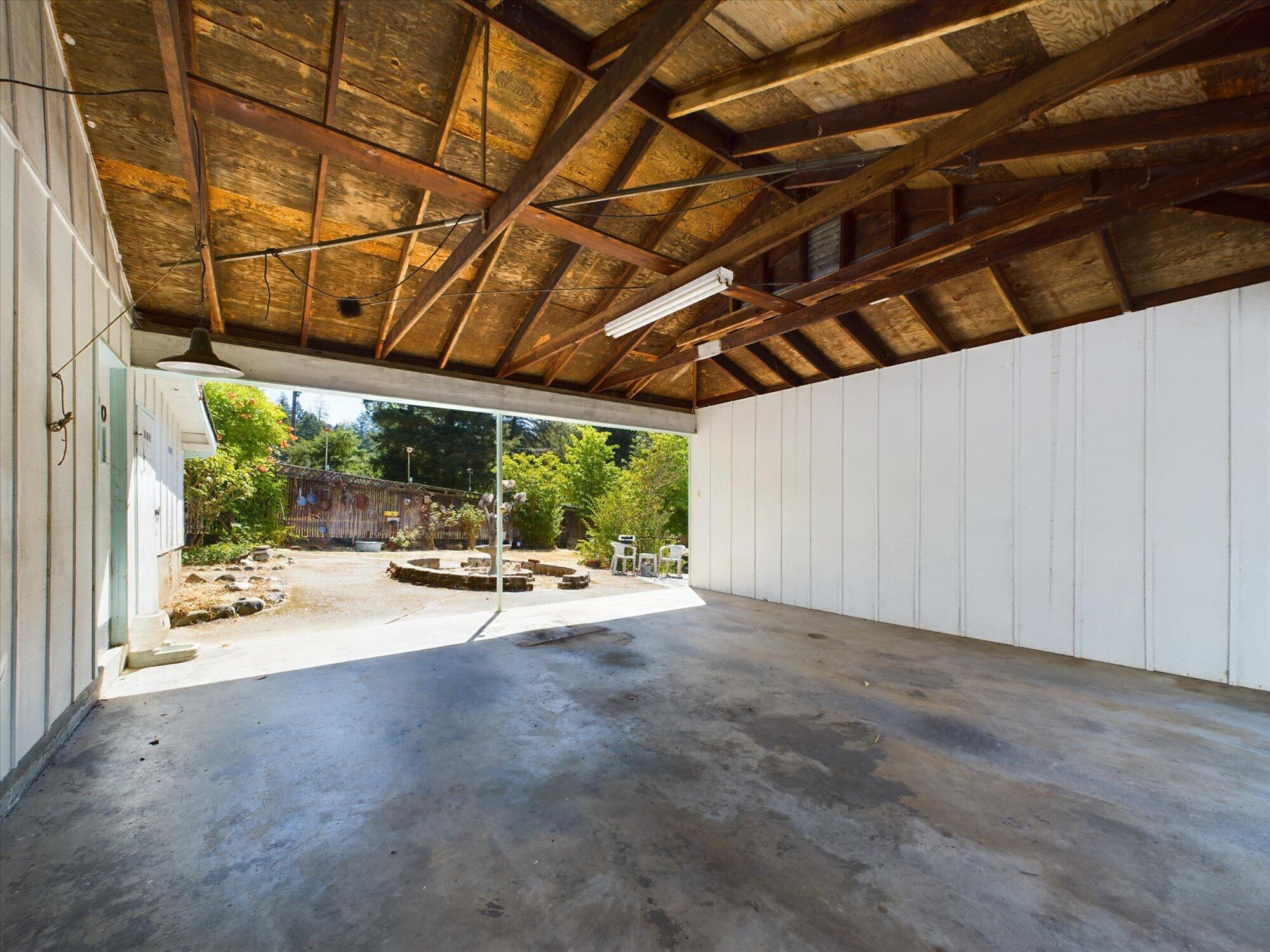 1860 Salyer Loop Road
