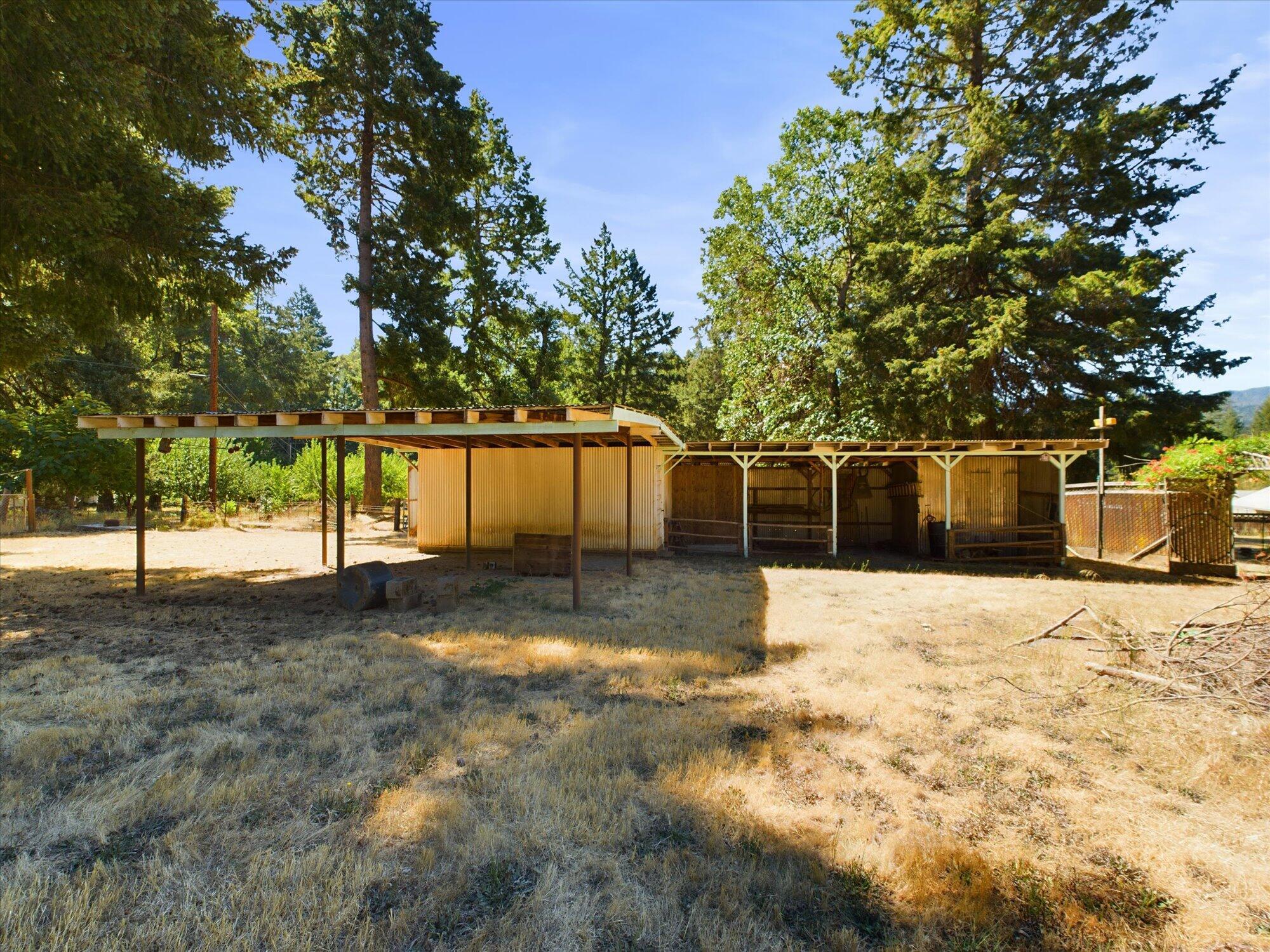 1860 Salyer Loop Road