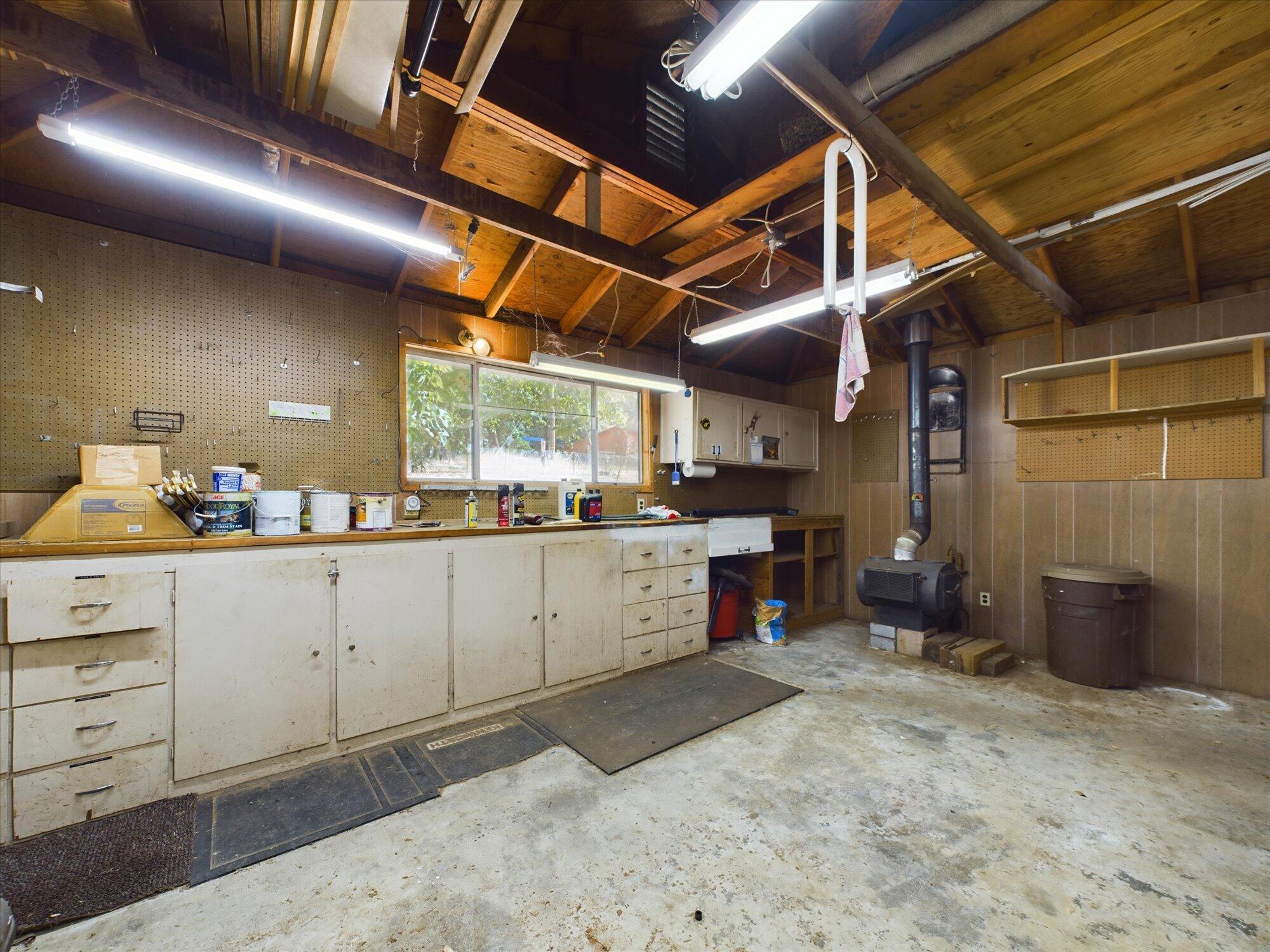 1860 Salyer Loop Road
