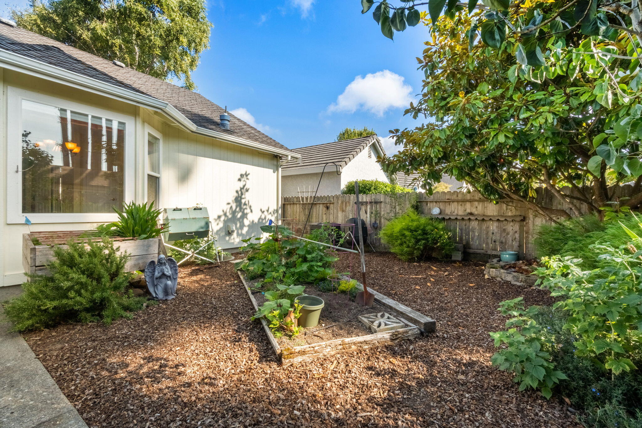 4820 Frederick Drive